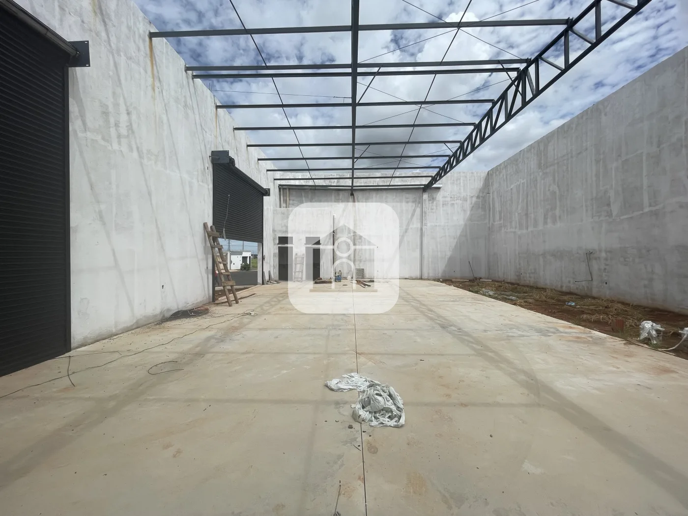 Alugar Comercial / Galp&atilde;o em Uberl&acirc;ndia R$ 8.500,00 - Foto 4