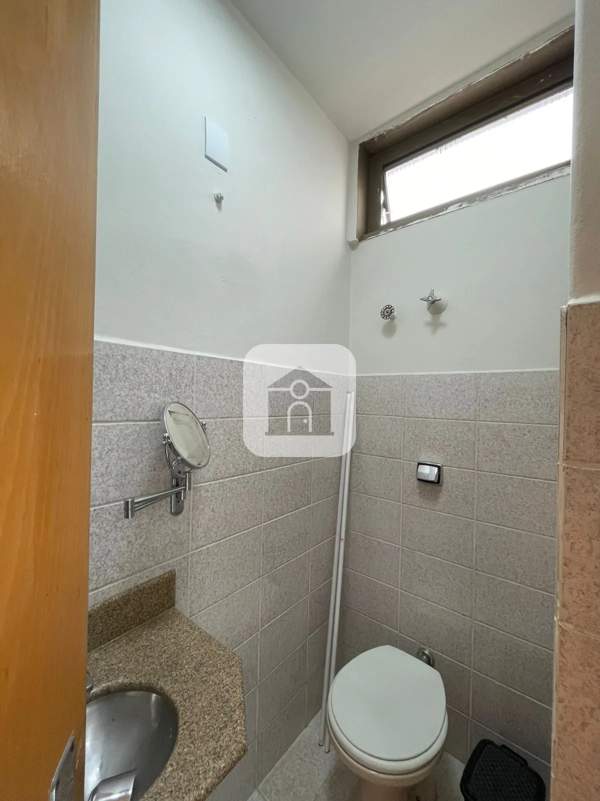 Alugar Comercial / Sala Comercial Condom&iacute;nio em Uberl&acirc;ndia R$ 680,00 - Foto 5