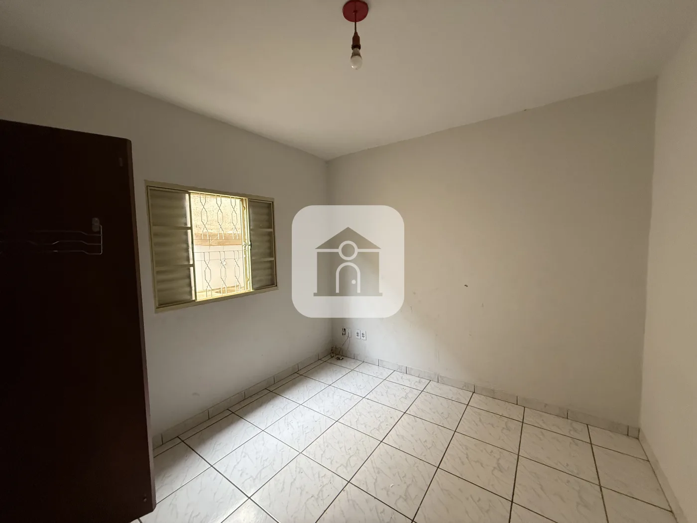 Alugar Casa / Padr&atilde;o em Uberl&acirc;ndia R$ 1.350,00 - Foto 6