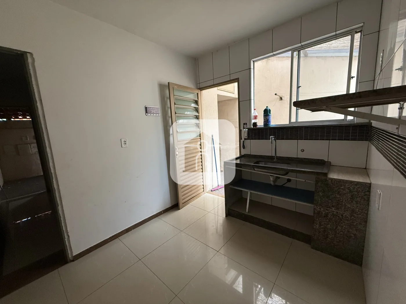 Alugar Casa / Padr&atilde;o em Uberl&acirc;ndia R$ 1.350,00 - Foto 8