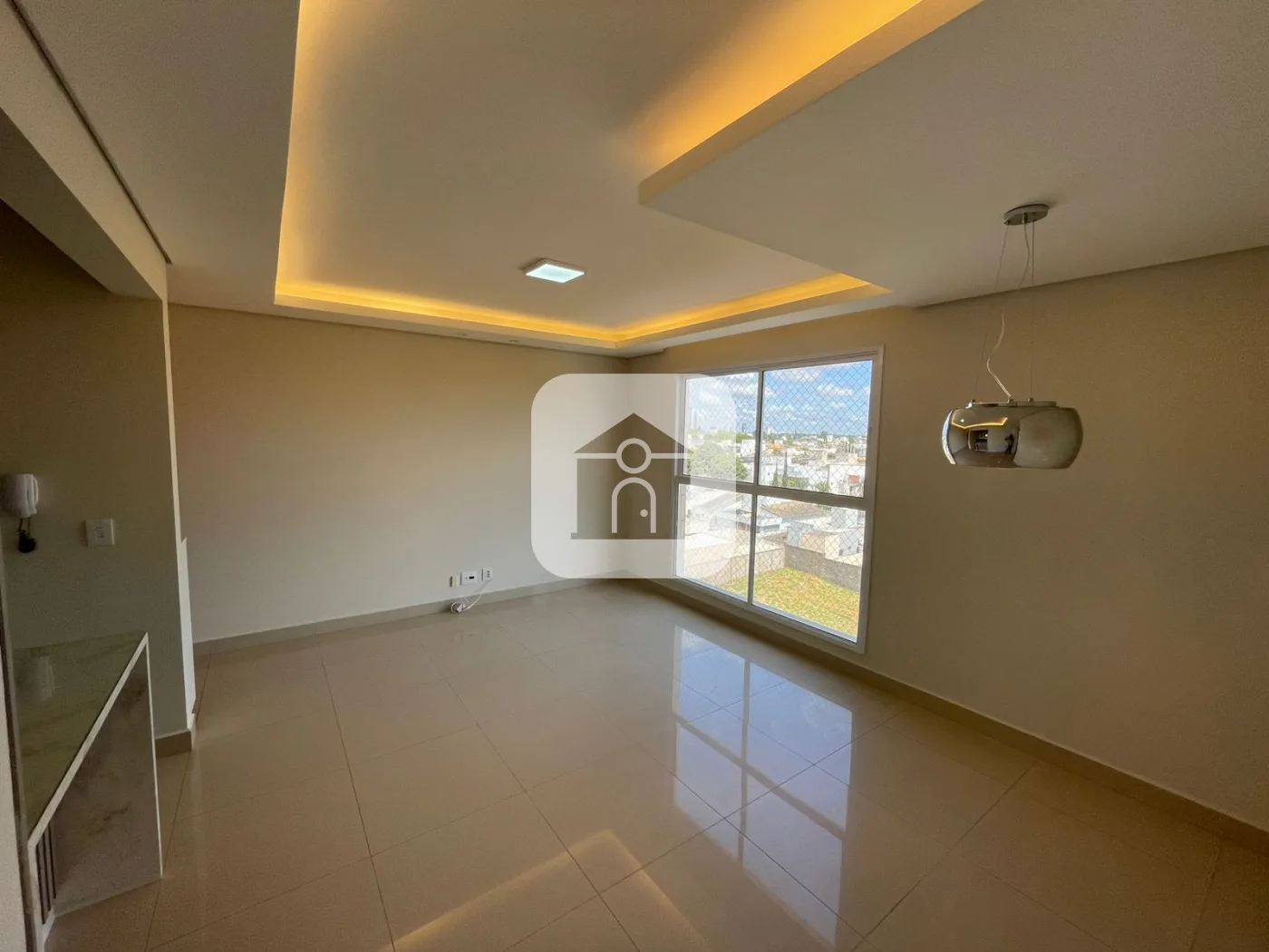Alugar Apartamento / Padr&atilde;o em Uberl&acirc;ndia R$ 2.400,00 - Foto 2
