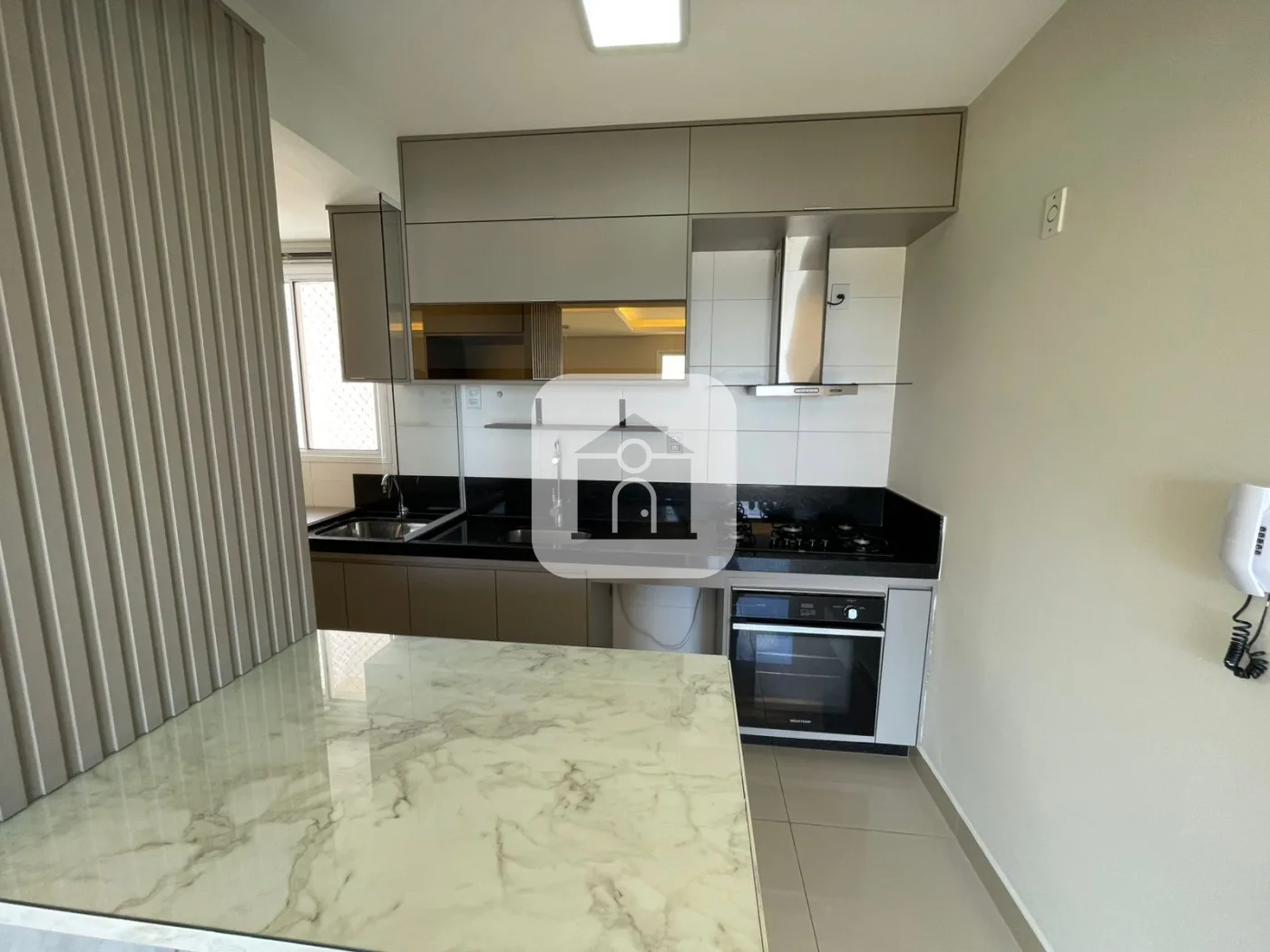 Alugar Apartamento / Padr&atilde;o em Uberl&acirc;ndia R$ 2.400,00 - Foto 4