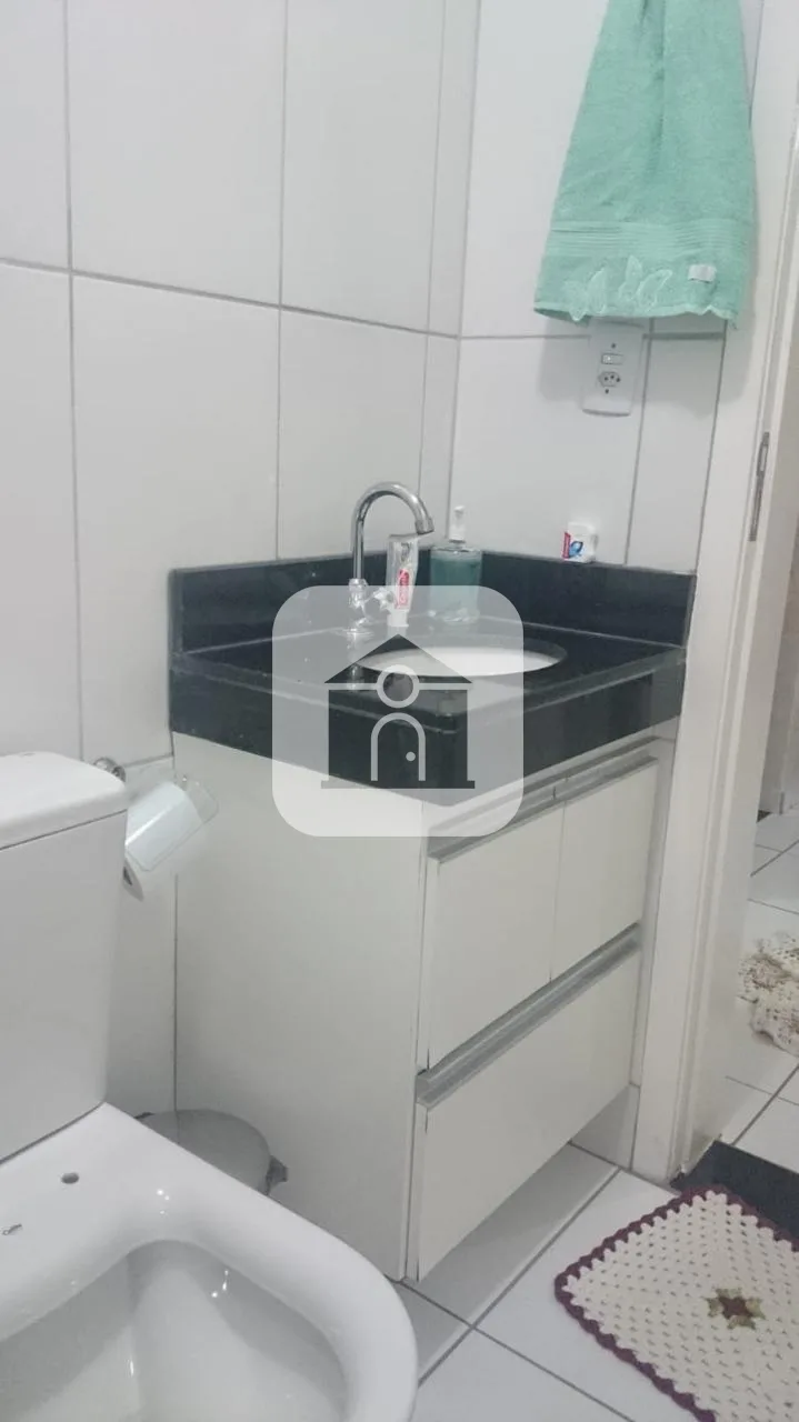Alugar Apartamento / Padr&atilde;o em Uberl&acirc;ndia R$ 1.300,00 - Foto 8