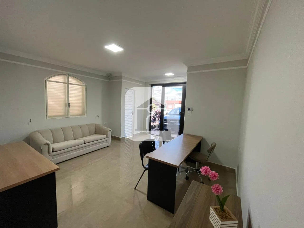 Alugar Comercial / Casa Comercial em Uberl&acirc;ndia R$ 3.400,00 - Foto 1