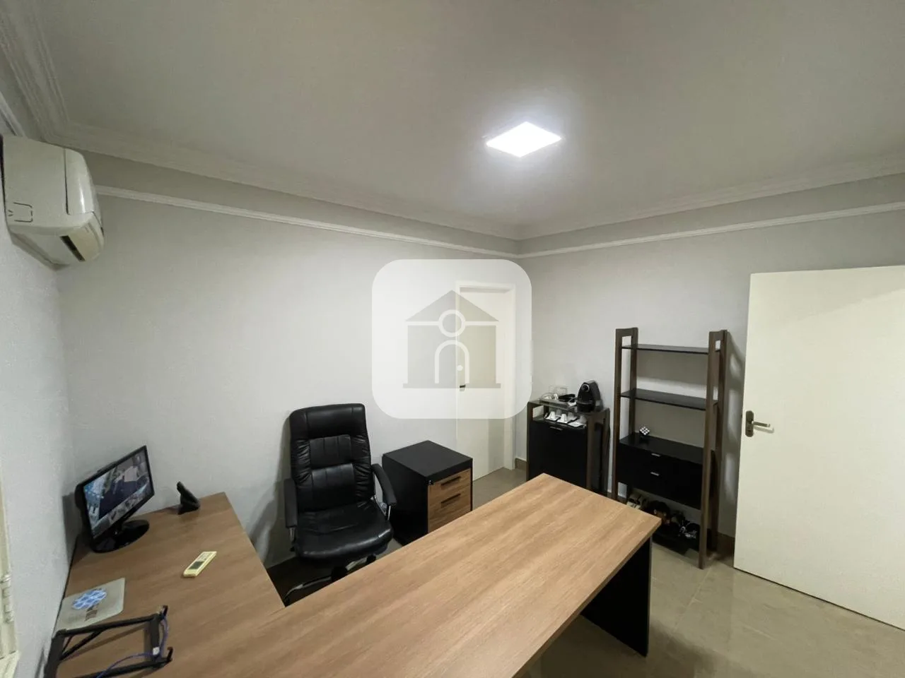 Alugar Comercial / Casa Comercial em Uberl&acirc;ndia R$ 3.400,00 - Foto 5
