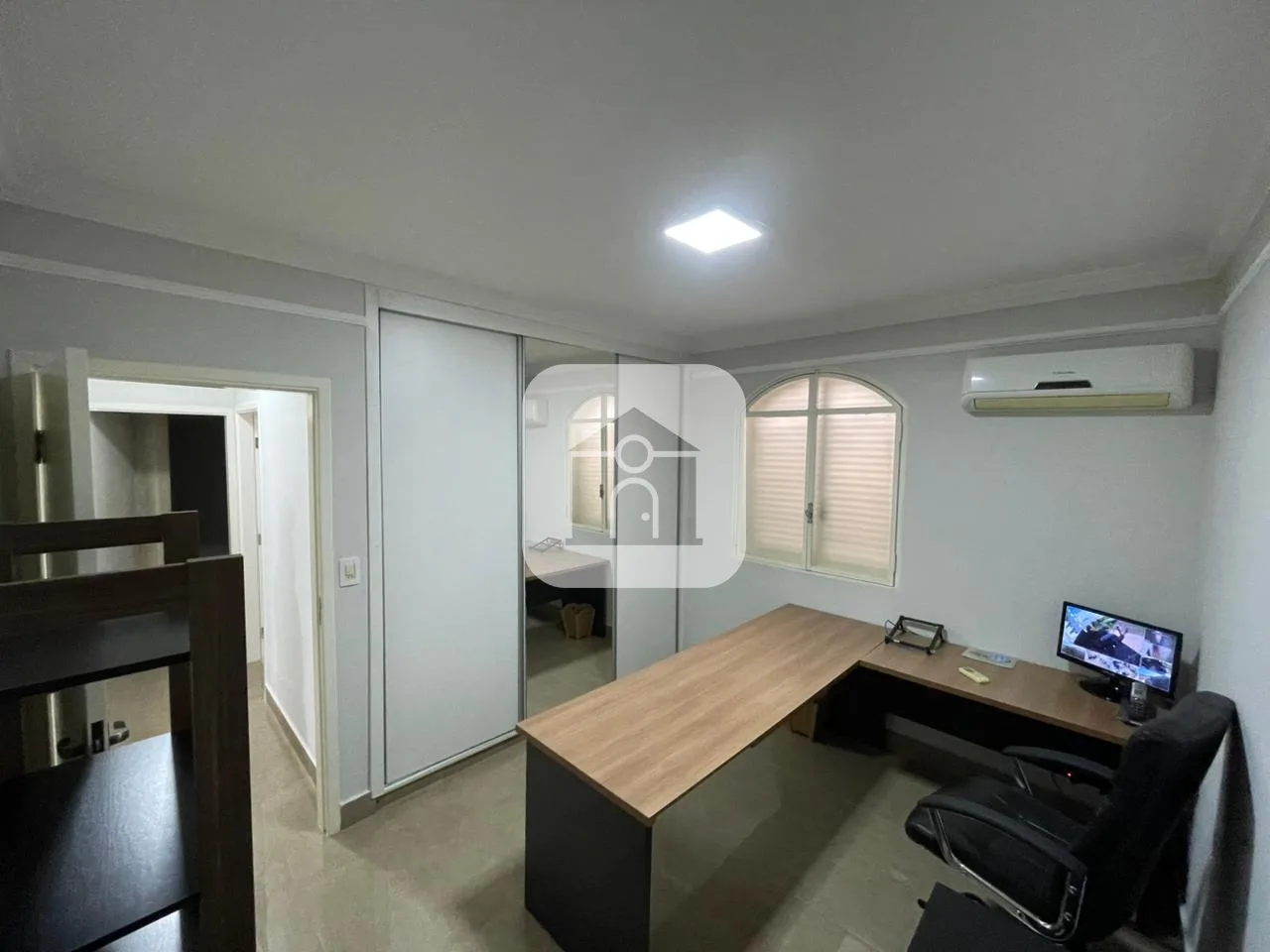 Alugar Comercial / Casa Comercial em Uberl&acirc;ndia R$ 3.400,00 - Foto 6