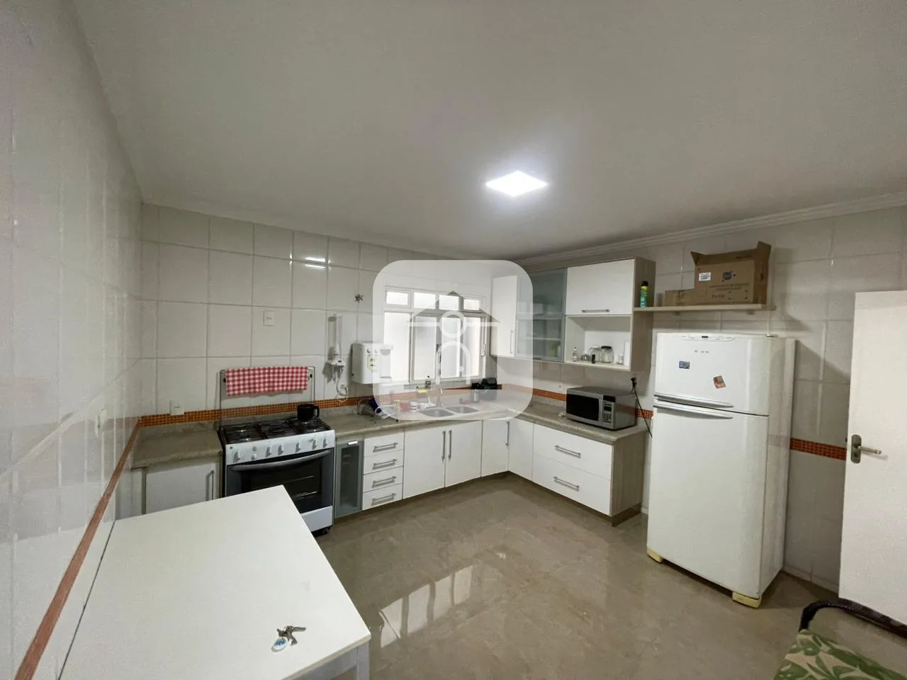 Alugar Comercial / Casa Comercial em Uberl&acirc;ndia R$ 3.400,00 - Foto 11