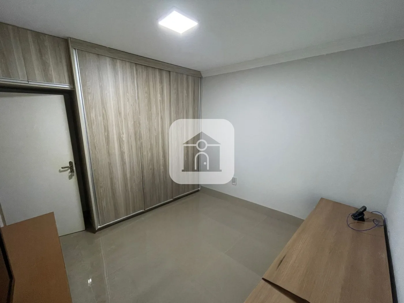 Alugar Comercial / Casa Comercial em Uberl&acirc;ndia R$ 3.400,00 - Foto 16
