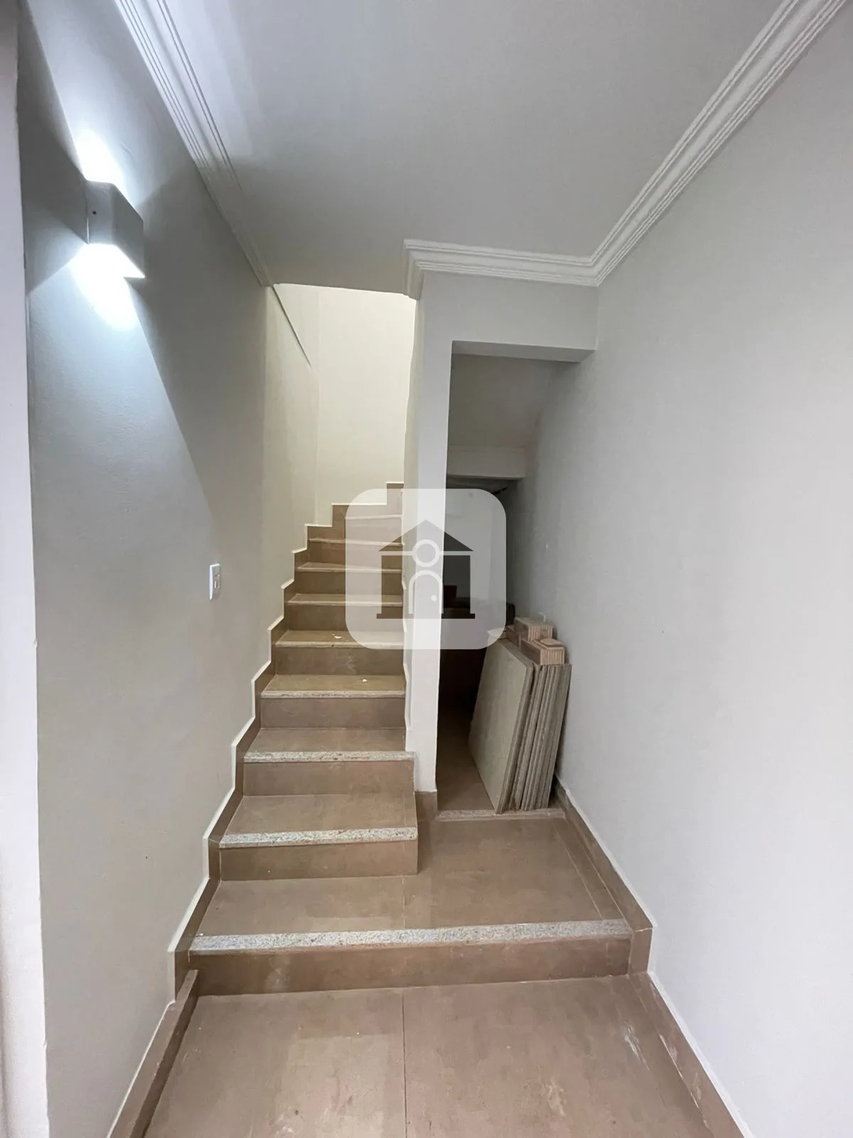 Alugar Apartamento / Quitinete em Uberl&acirc;ndia R$ 1.200,00 - Foto 1