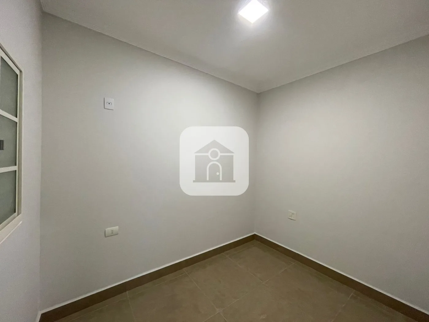 Alugar Apartamento / Quitinete em Uberl&acirc;ndia R$ 1.200,00 - Foto 6