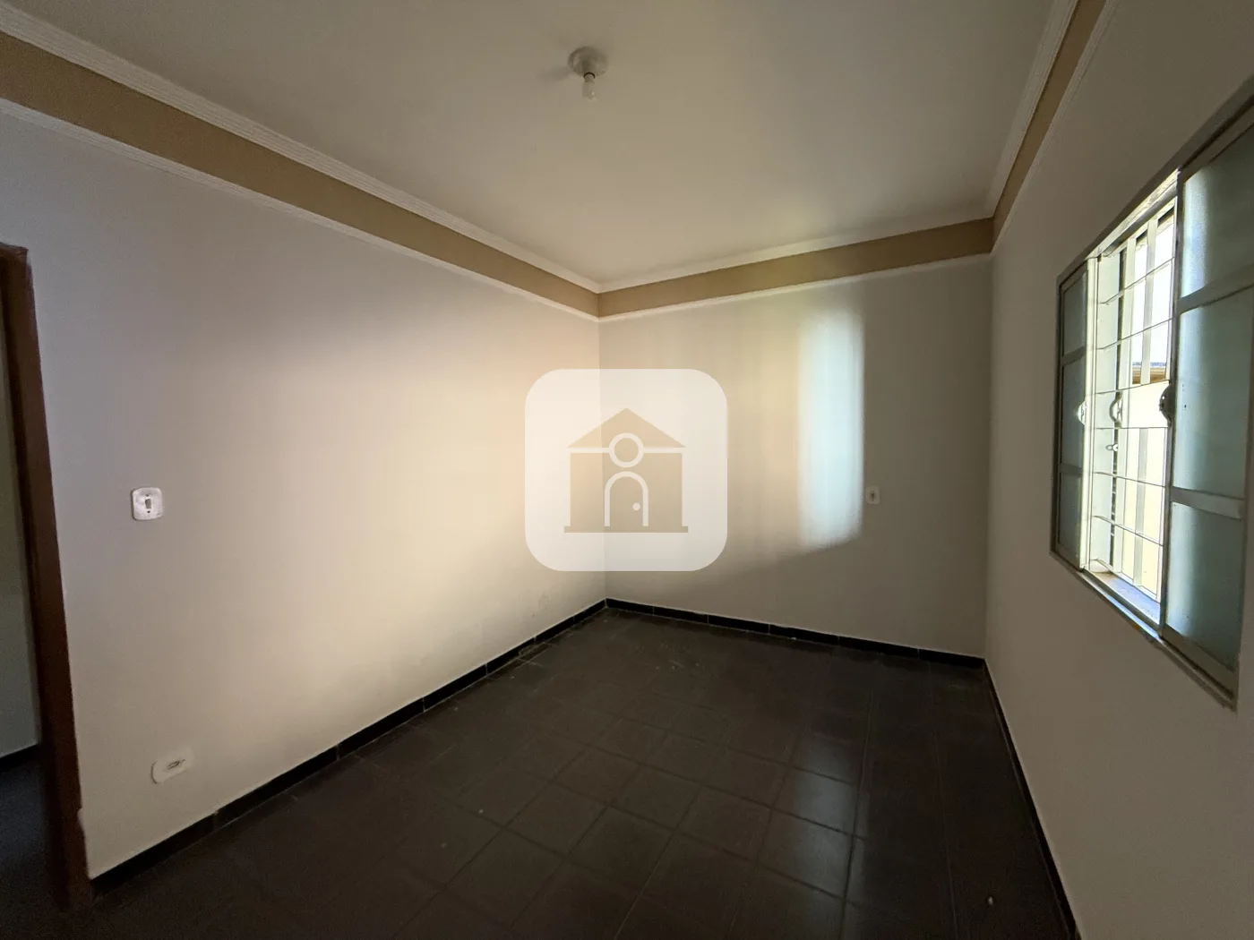 Alugar Casa / Padr&atilde;o em Uberl&acirc;ndia R$ 1.600,00 - Foto 5