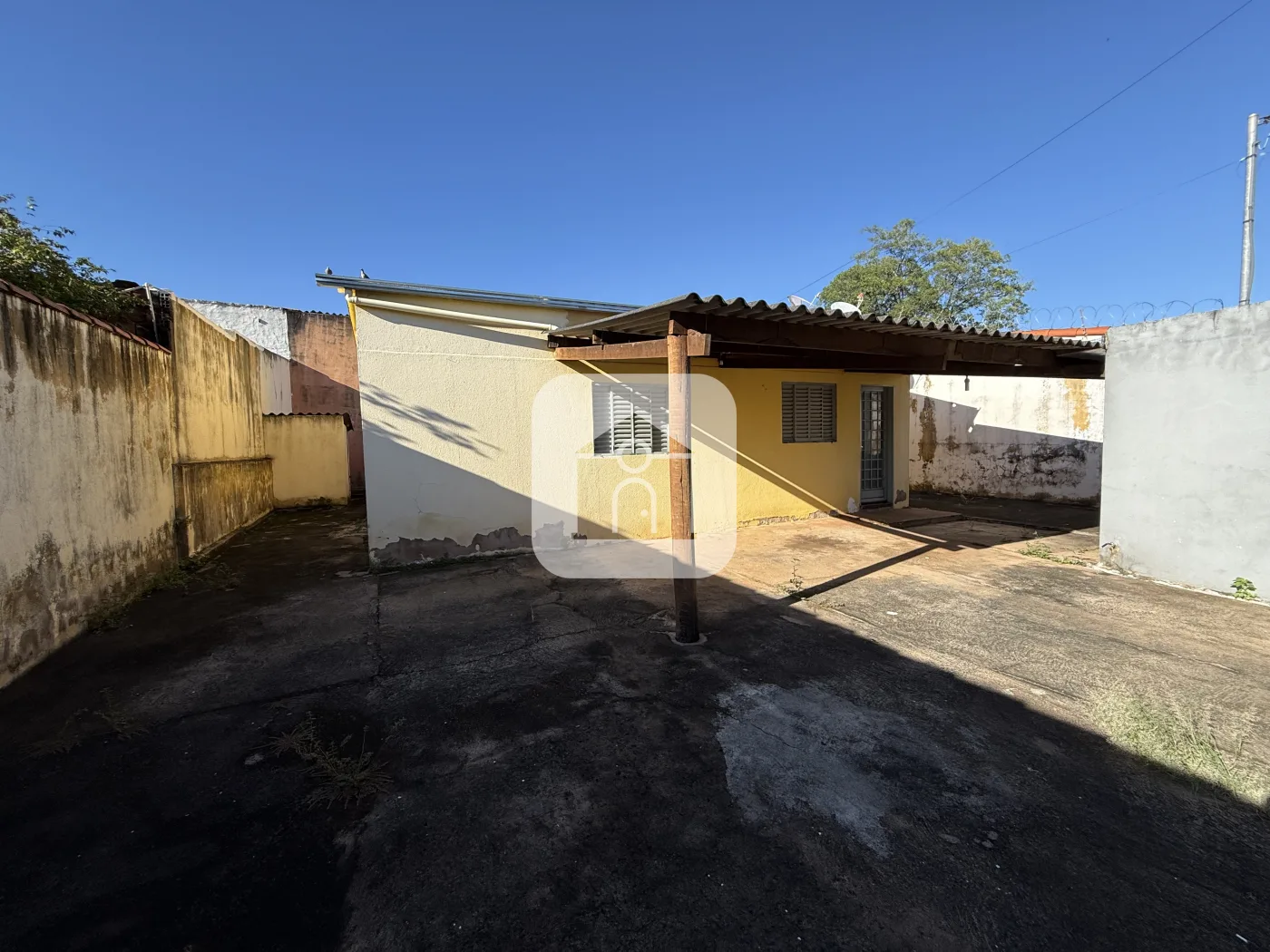 Alugar Casa / Padr&atilde;o em Uberl&acirc;ndia R$ 1.600,00 - Foto 6