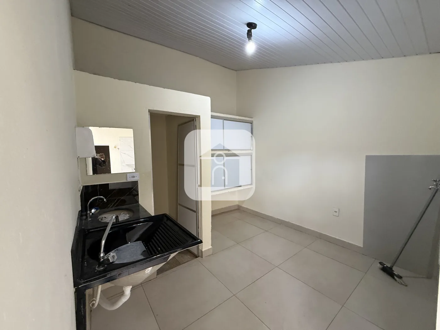 Alugar Casa / Padr&atilde;o em Uberl&acirc;ndia R$ 3.000,00 - Foto 6