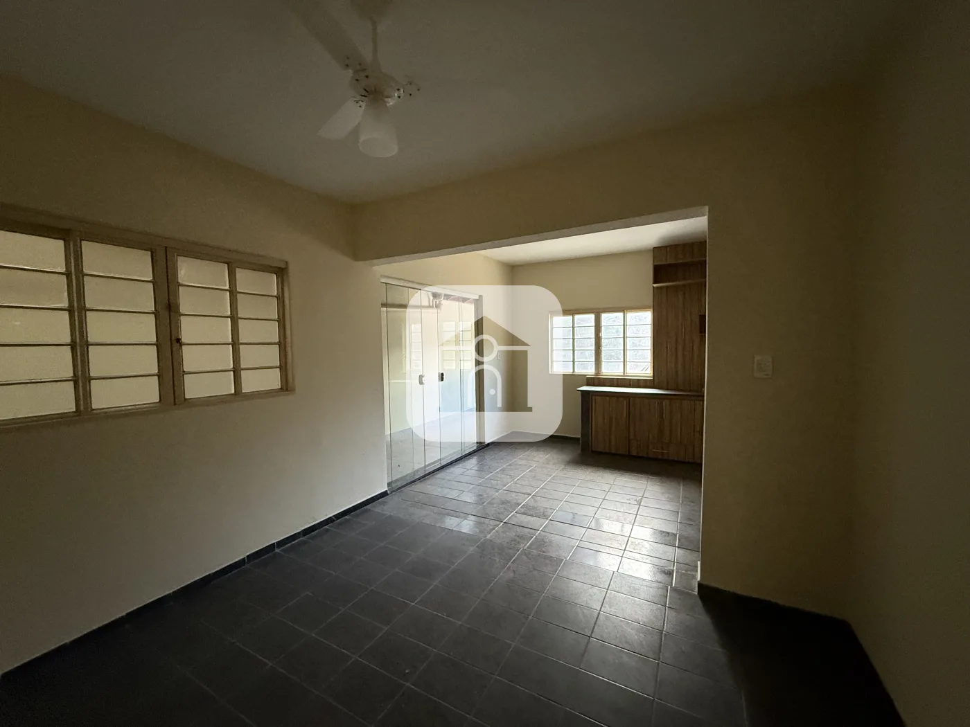 Alugar Casa / Padr&atilde;o em Uberl&acirc;ndia R$ 3.000,00 - Foto 12