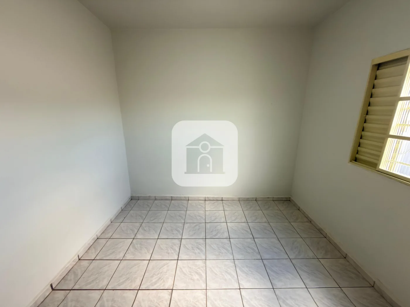 Alugar Casa / Padr&atilde;o em Uberl&acirc;ndia R$ 1.600,00 - Foto 11