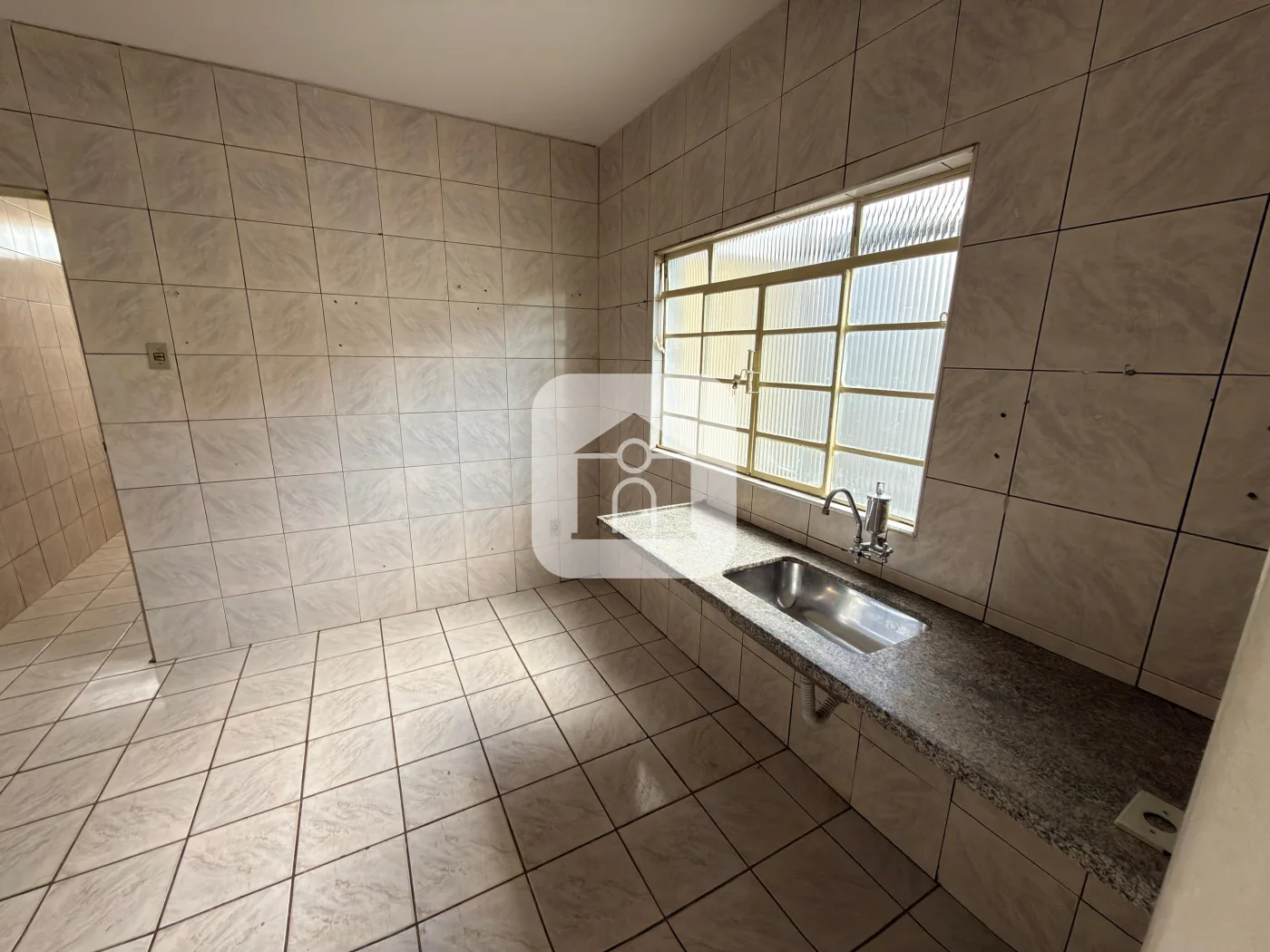 Alugar Casa / Padr&atilde;o em Uberl&acirc;ndia R$ 1.600,00 - Foto 5