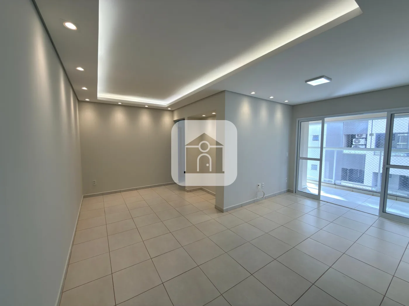 Alugar Apartamento / Padr&atilde;o em Uberl&acirc;ndia R$ 2.800,00 - Foto 1