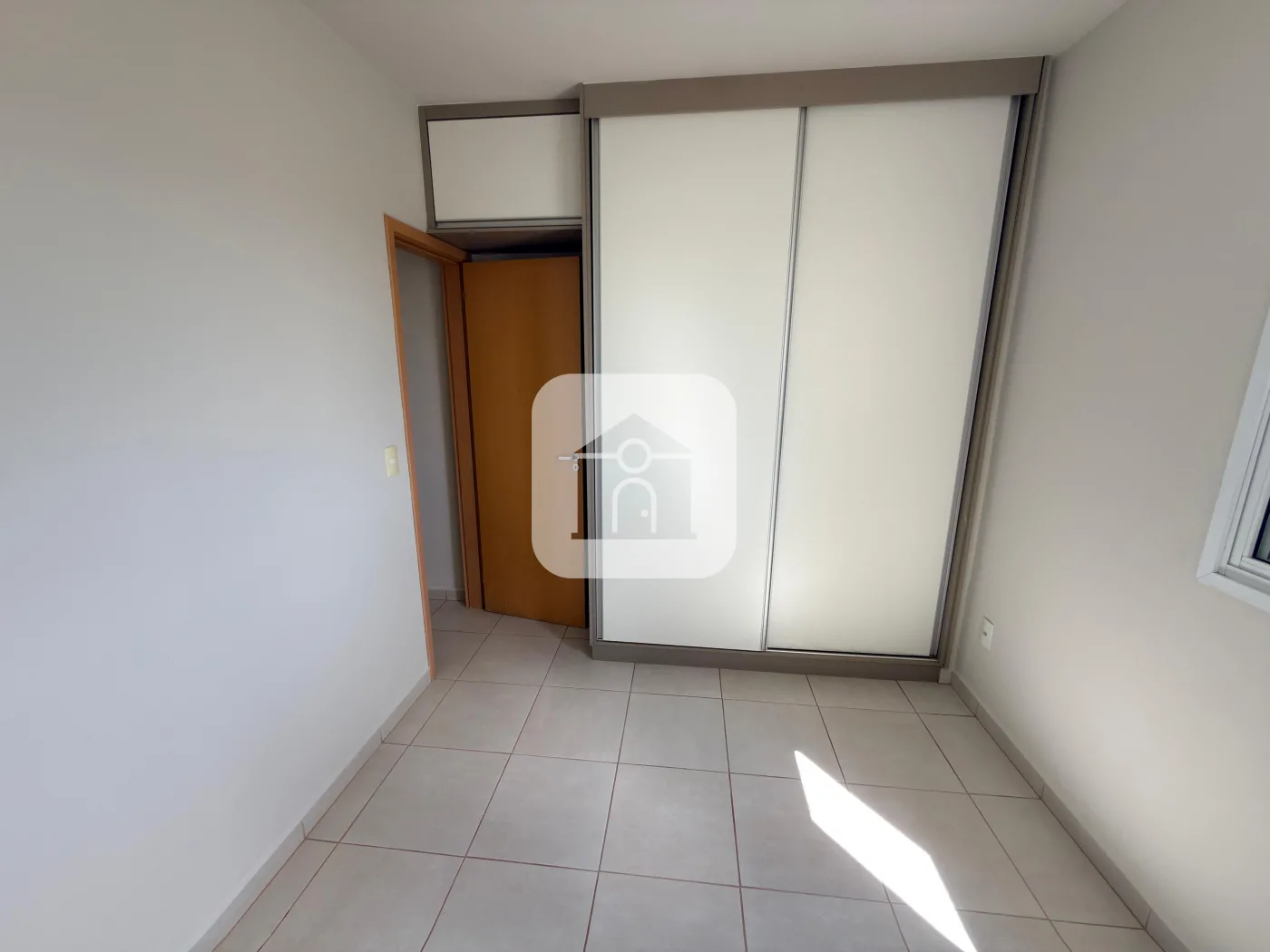 Alugar Apartamento / Padr&atilde;o em Uberl&acirc;ndia R$ 2.800,00 - Foto 14