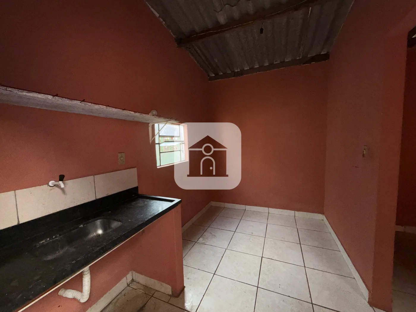 Alugar Casa / Padr&atilde;o em Uberl&acirc;ndia R$ 1.200,00 - Foto 1