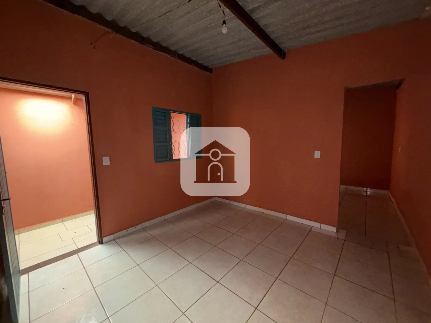 Alugar Casa / Padr&atilde;o em Uberl&acirc;ndia R$ 1.200,00 - Foto 6