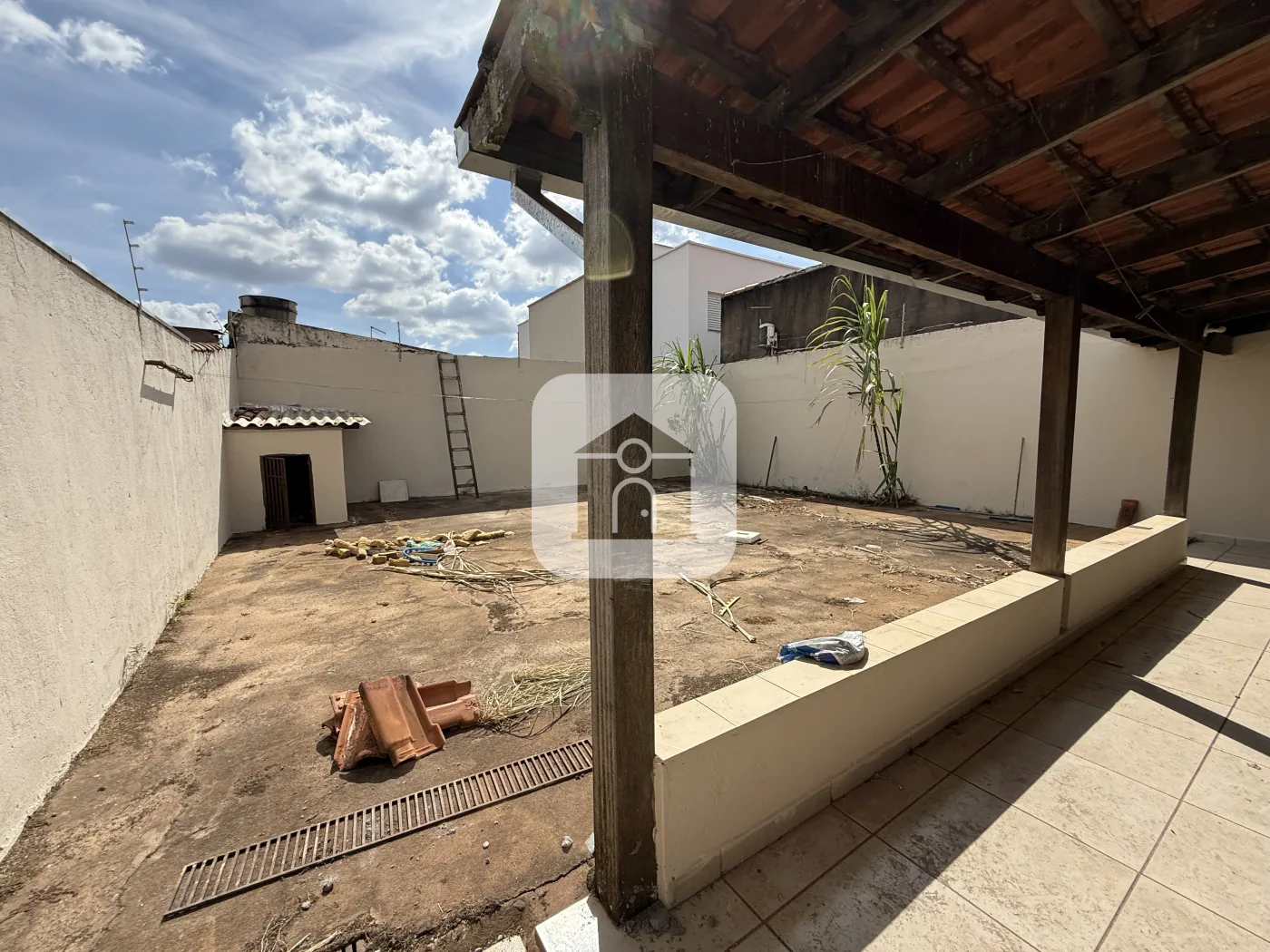 Alugar Casa / Padr&atilde;o em Uberl&acirc;ndia R$ 2.500,00 - Foto 3