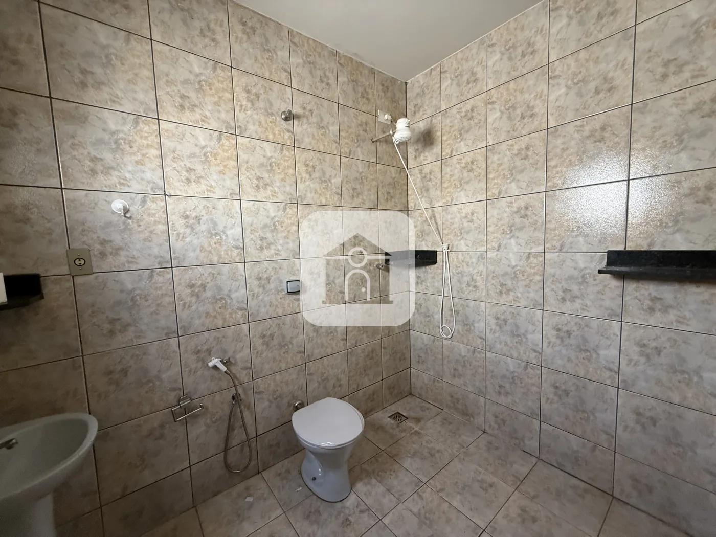 Alugar Casa / Padr&atilde;o em Uberl&acirc;ndia R$ 2.500,00 - Foto 8