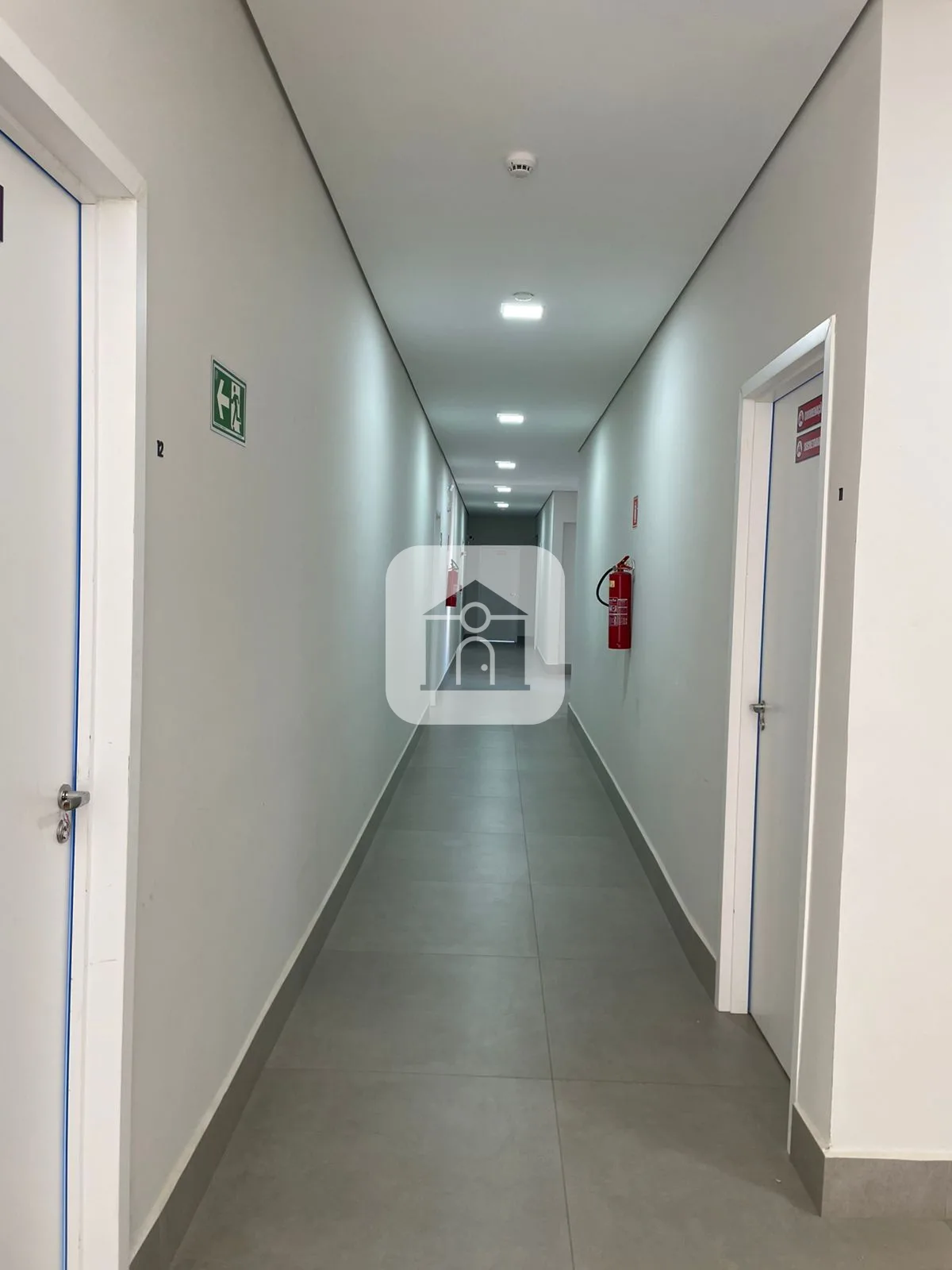 Alugar Comercial / Sala Comercial Condom&iacute;nio em Uberl&acirc;ndia R$ 2.200,00 - Foto 6