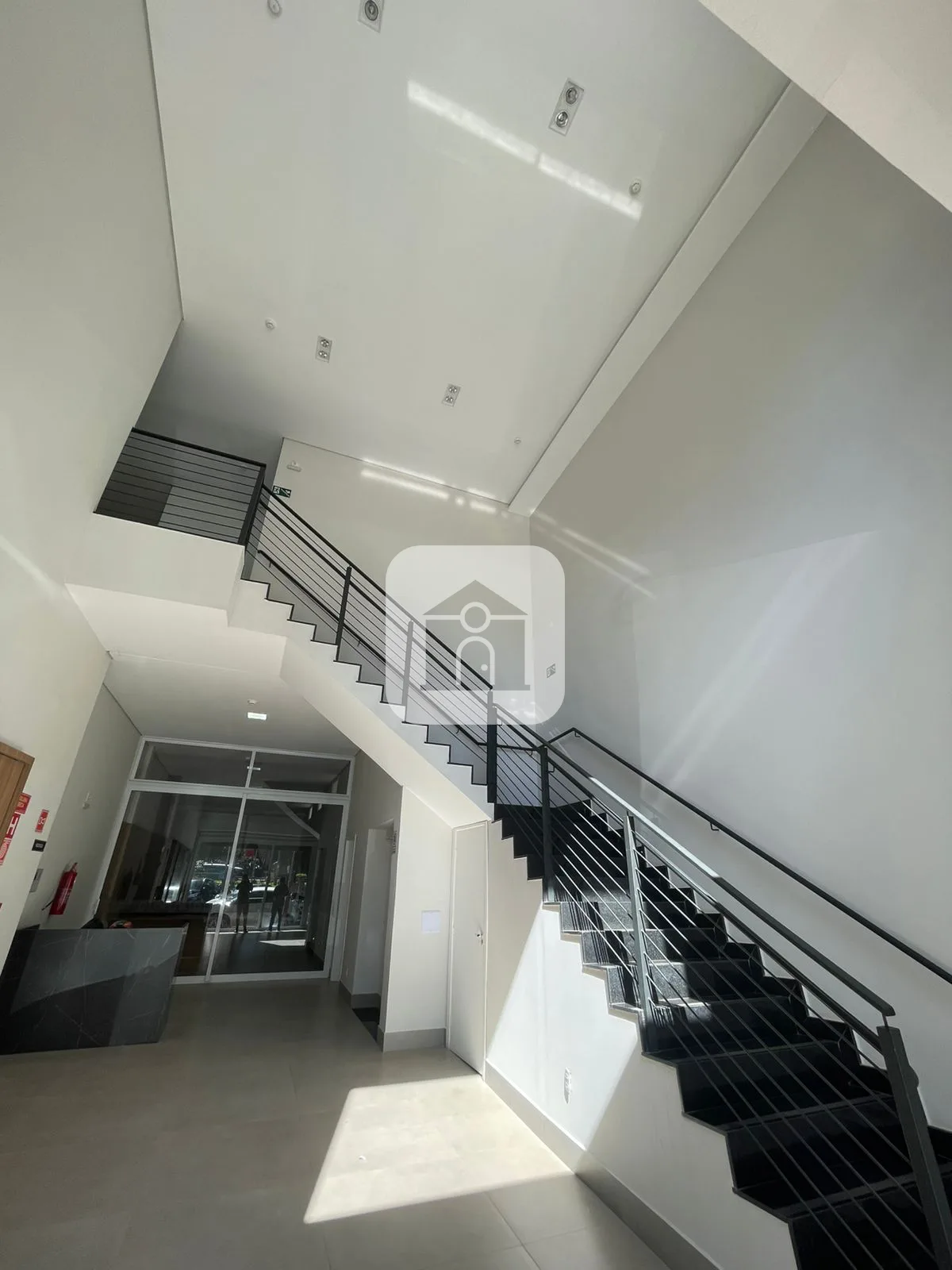 Alugar Comercial / Sala Comercial Condom&iacute;nio em Uberl&acirc;ndia R$ 2.200,00 - Foto 8