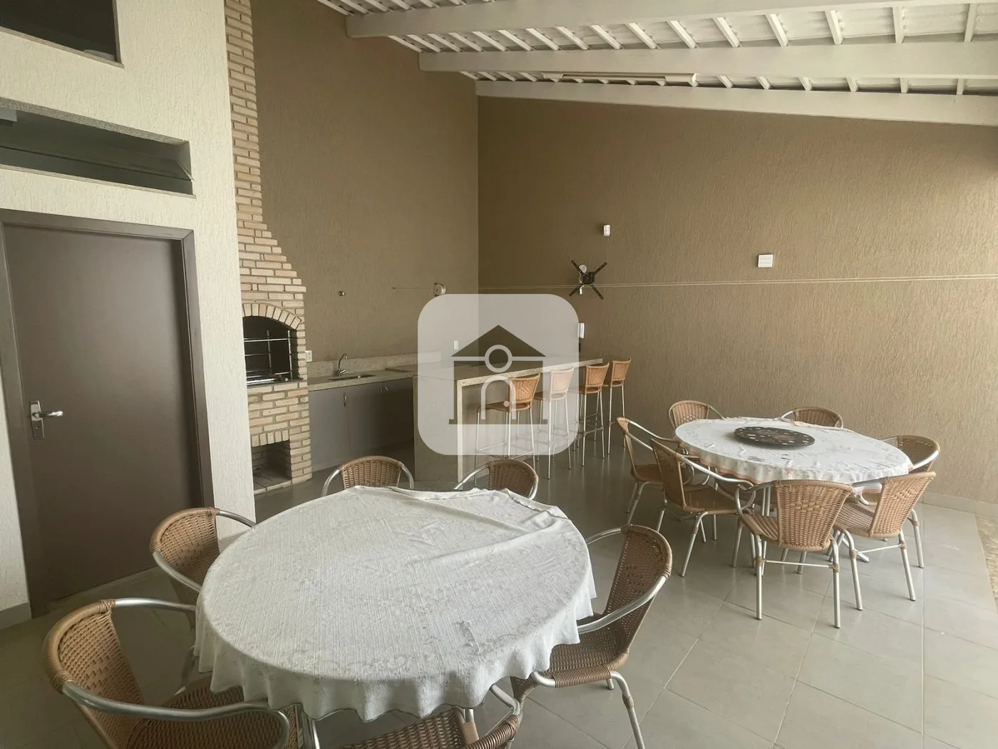 Alugar Casa / Padr&atilde;o em Uberl&acirc;ndia R$ 5.000,00 - Foto 13