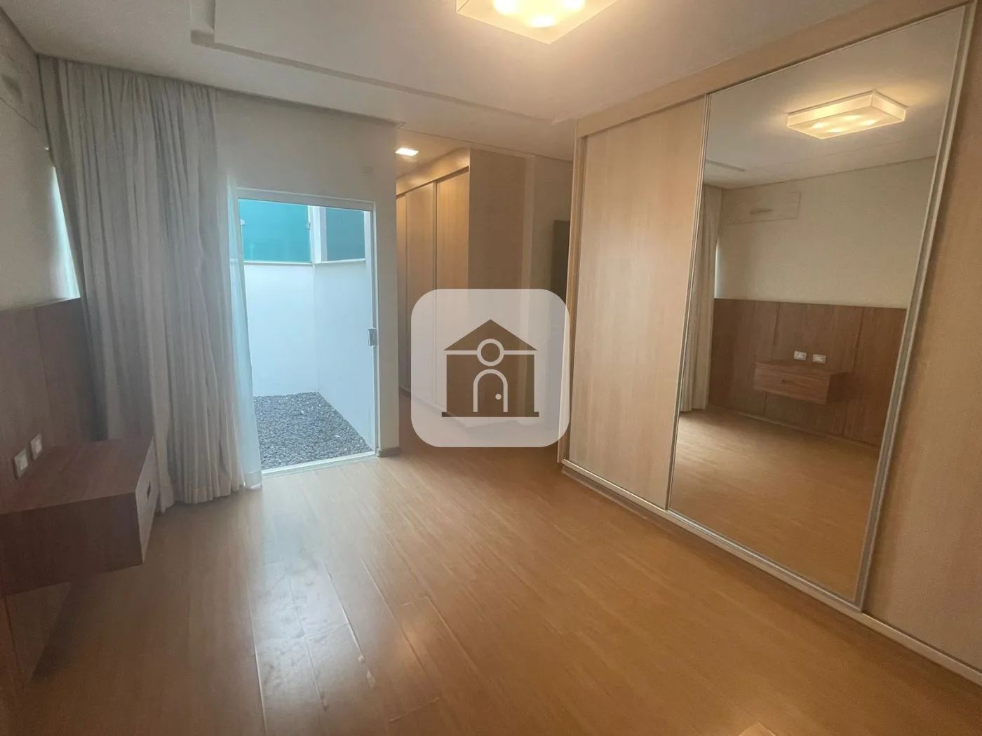 Alugar Casa / Padr&atilde;o em Uberl&acirc;ndia R$ 5.000,00 - Foto 16