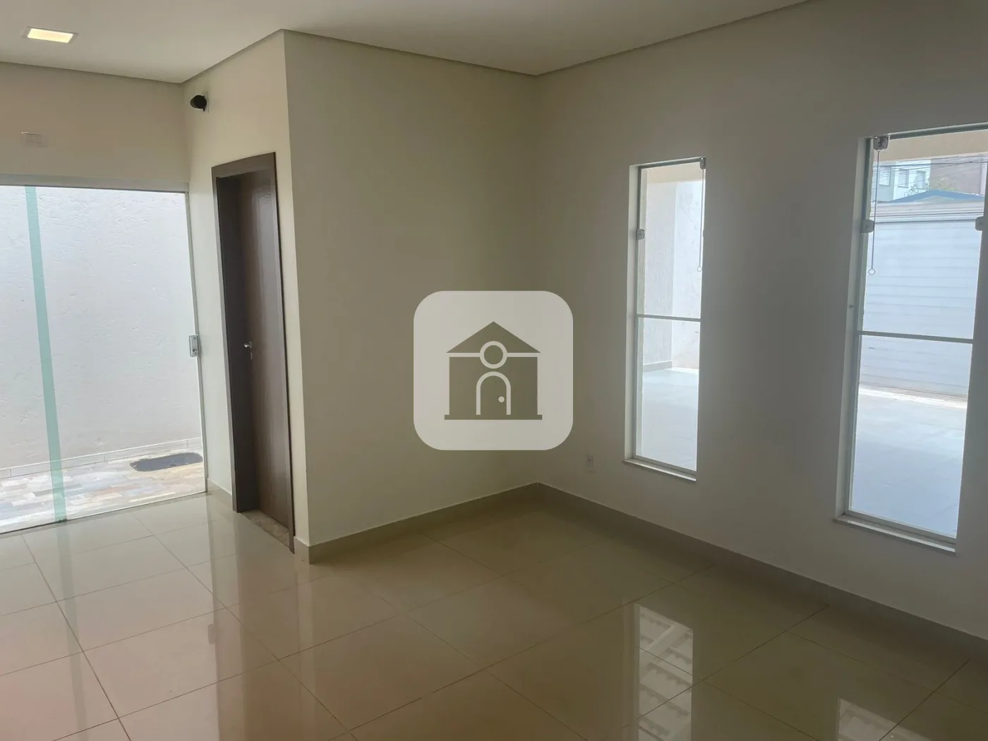 Alugar Casa / Padr&atilde;o em Uberl&acirc;ndia R$ 5.000,00 - Foto 19