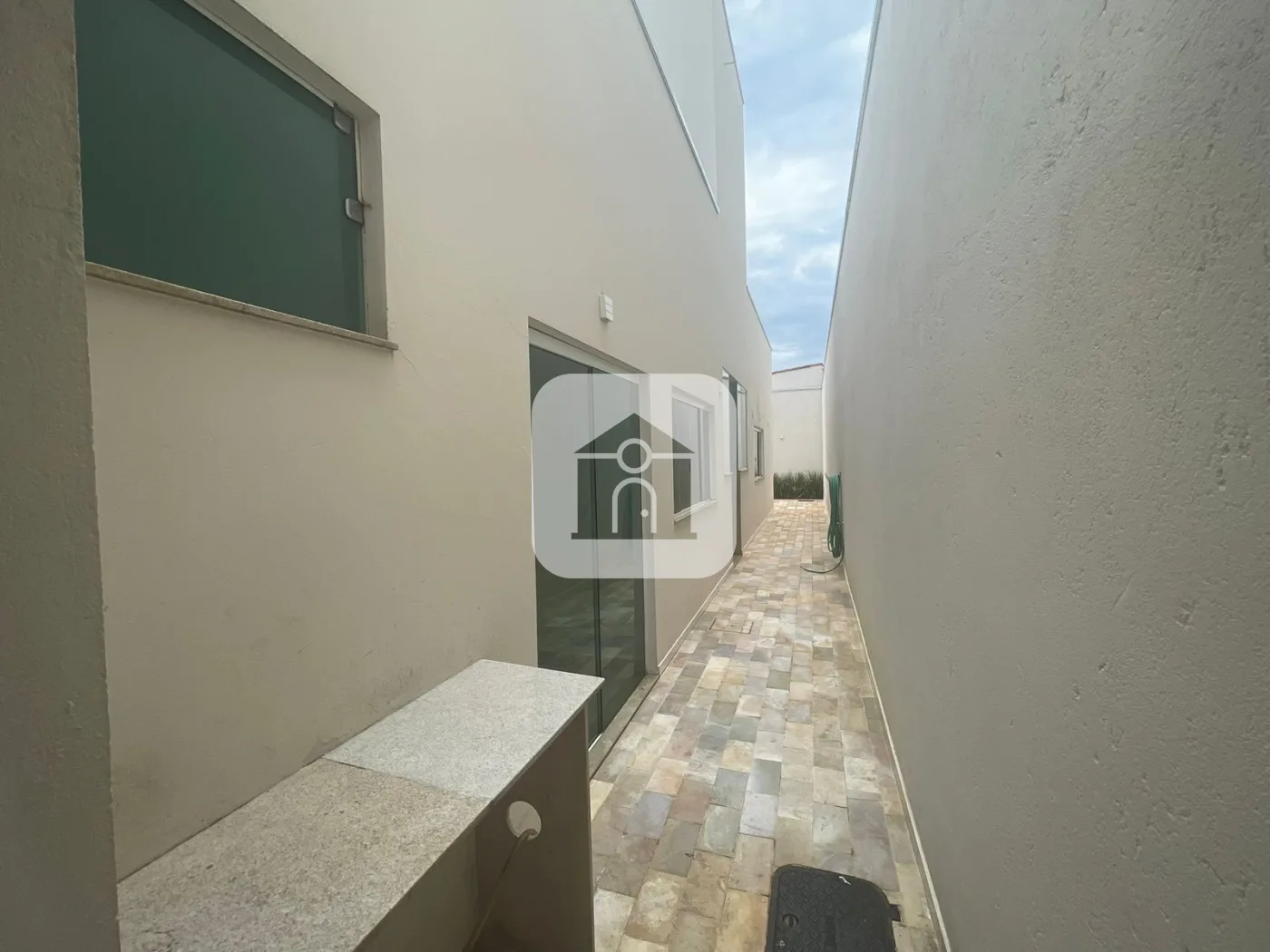 Alugar Casa / Padr&atilde;o em Uberl&acirc;ndia R$ 5.000,00 - Foto 23