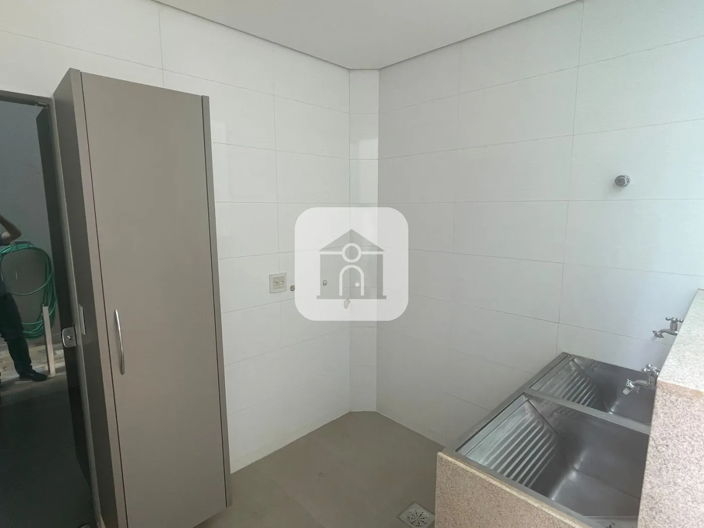Alugar Casa / Padr&atilde;o em Uberl&acirc;ndia R$ 5.000,00 - Foto 31