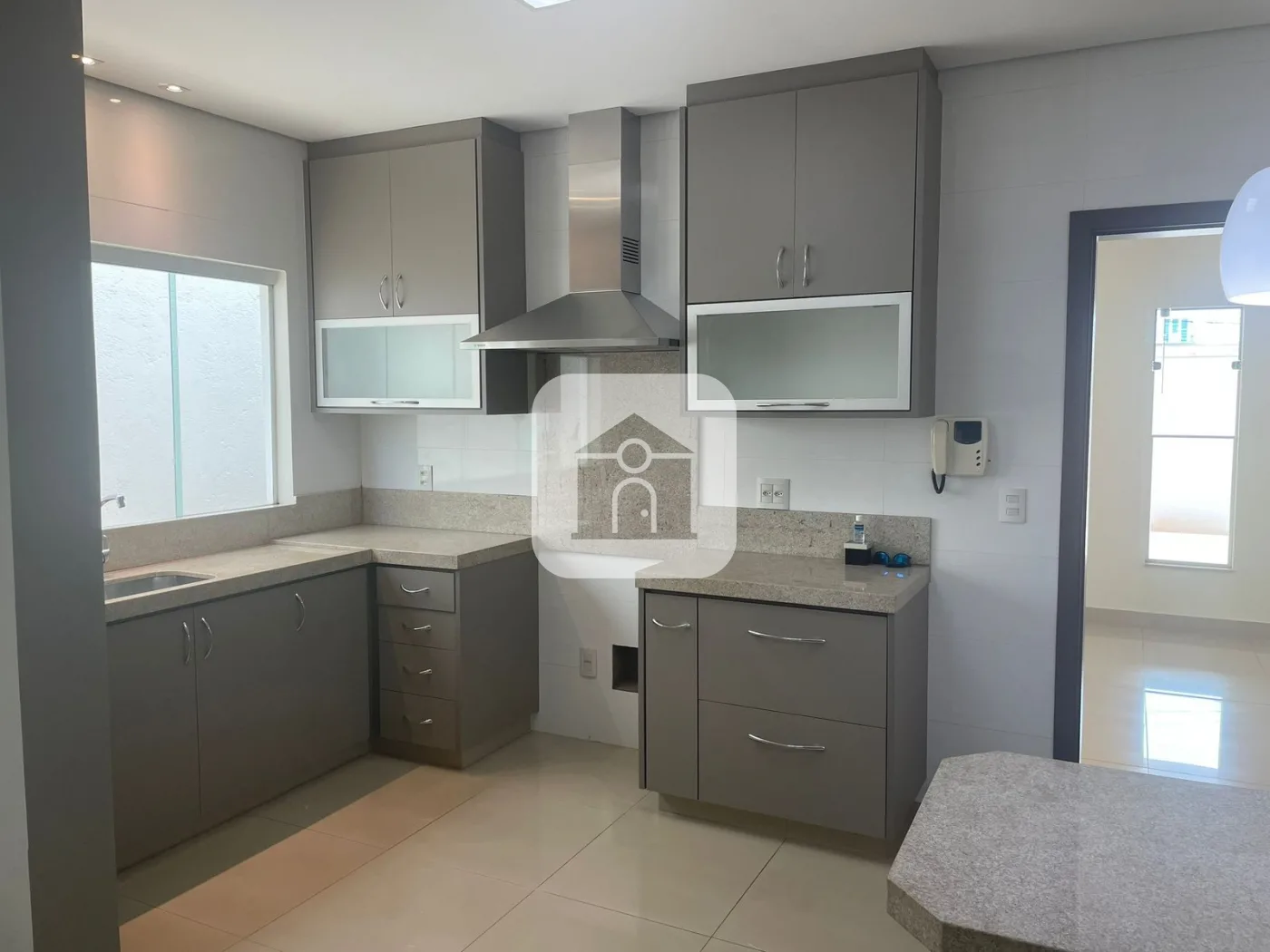 Alugar Casa / Padr&atilde;o em Uberl&acirc;ndia R$ 5.000,00 - Foto 37