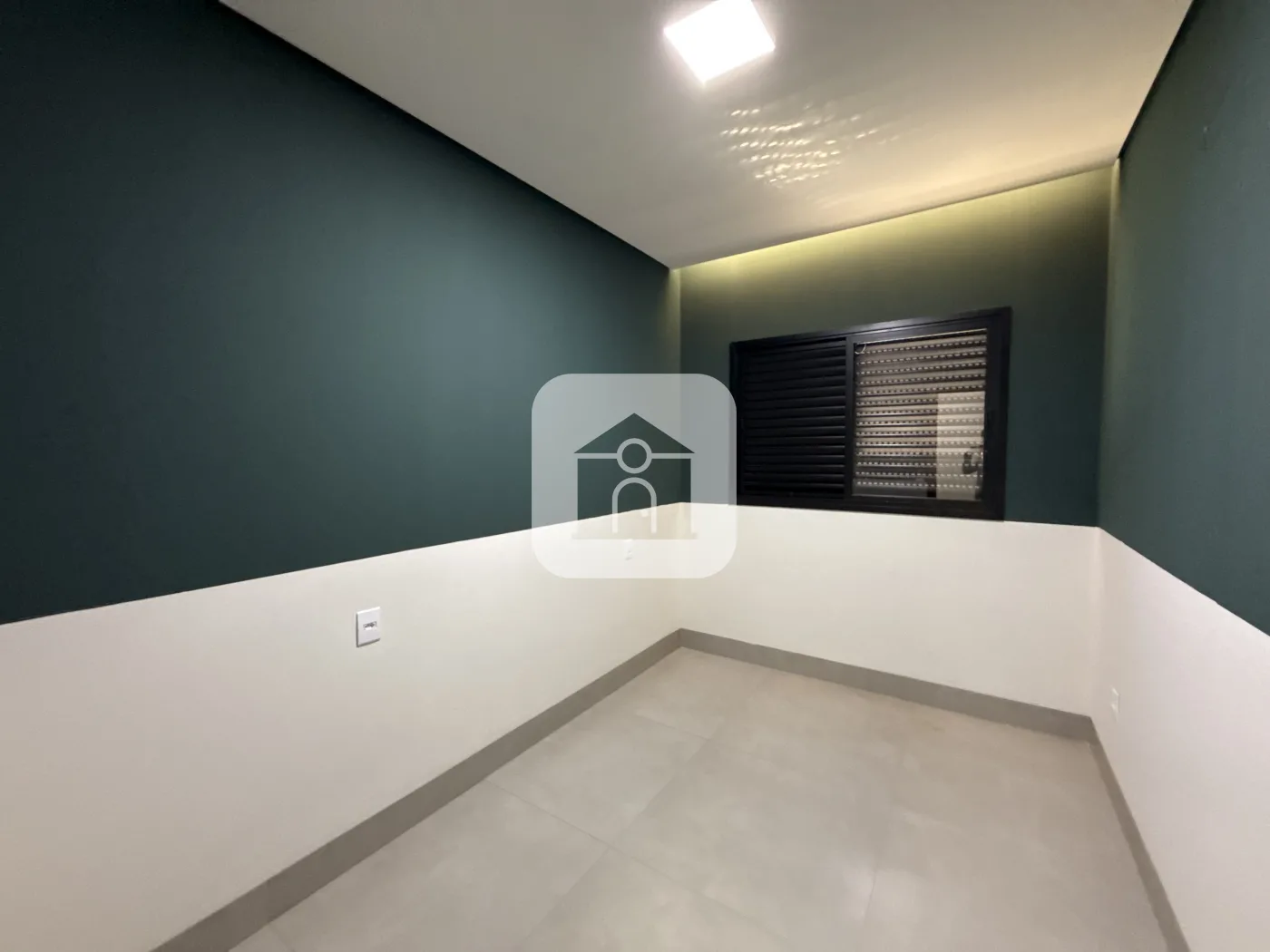 Alugar Casa / Sobrado em Uberl&acirc;ndia R$ 3.800,00 - Foto 2