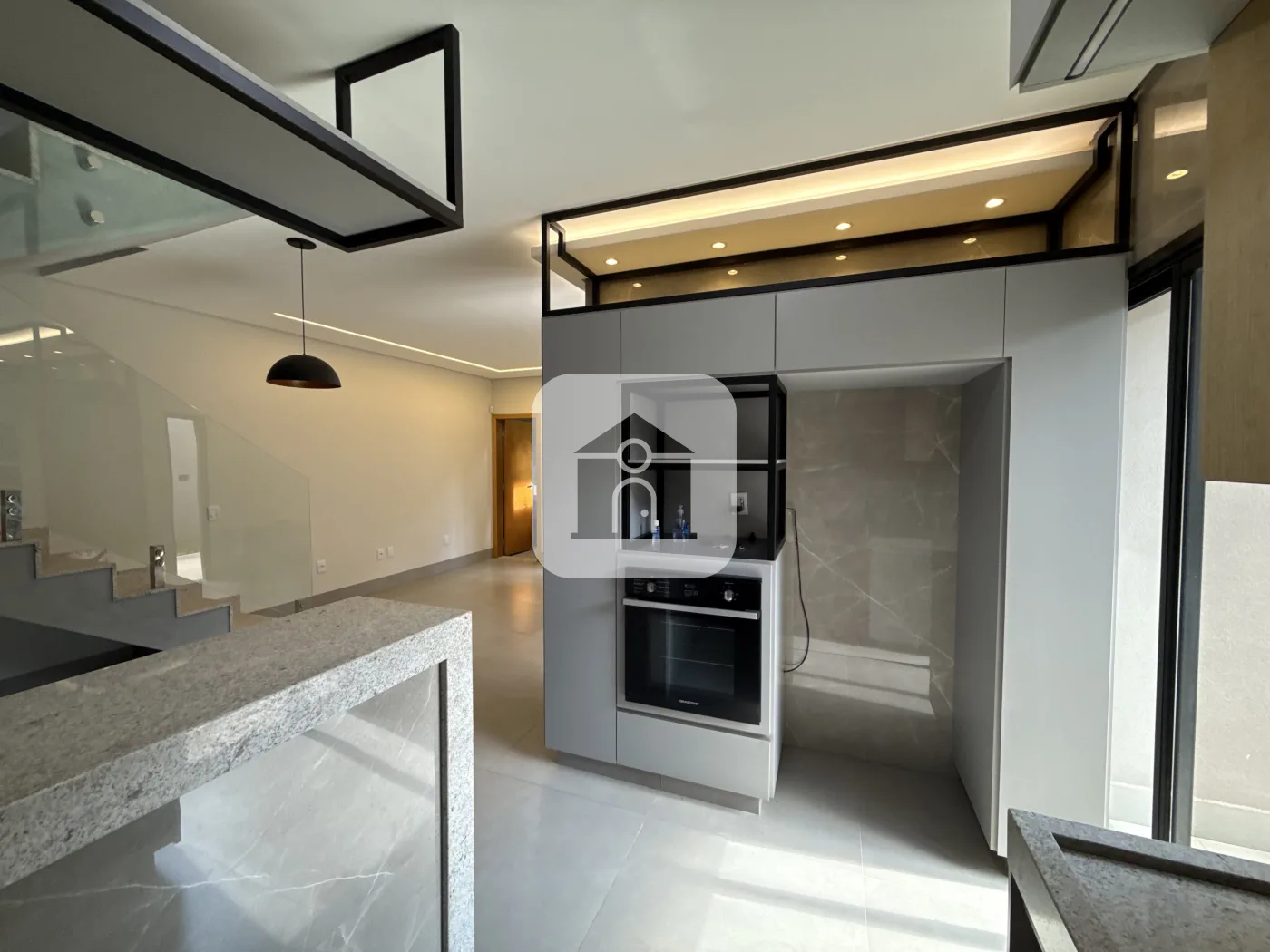 Alugar Casa / Sobrado em Uberl&acirc;ndia R$ 3.800,00 - Foto 6