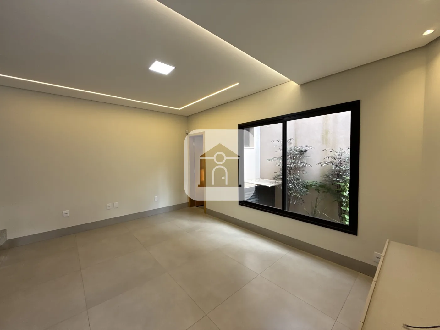 Alugar Casa / Sobrado em Uberl&acirc;ndia R$ 3.800,00 - Foto 9