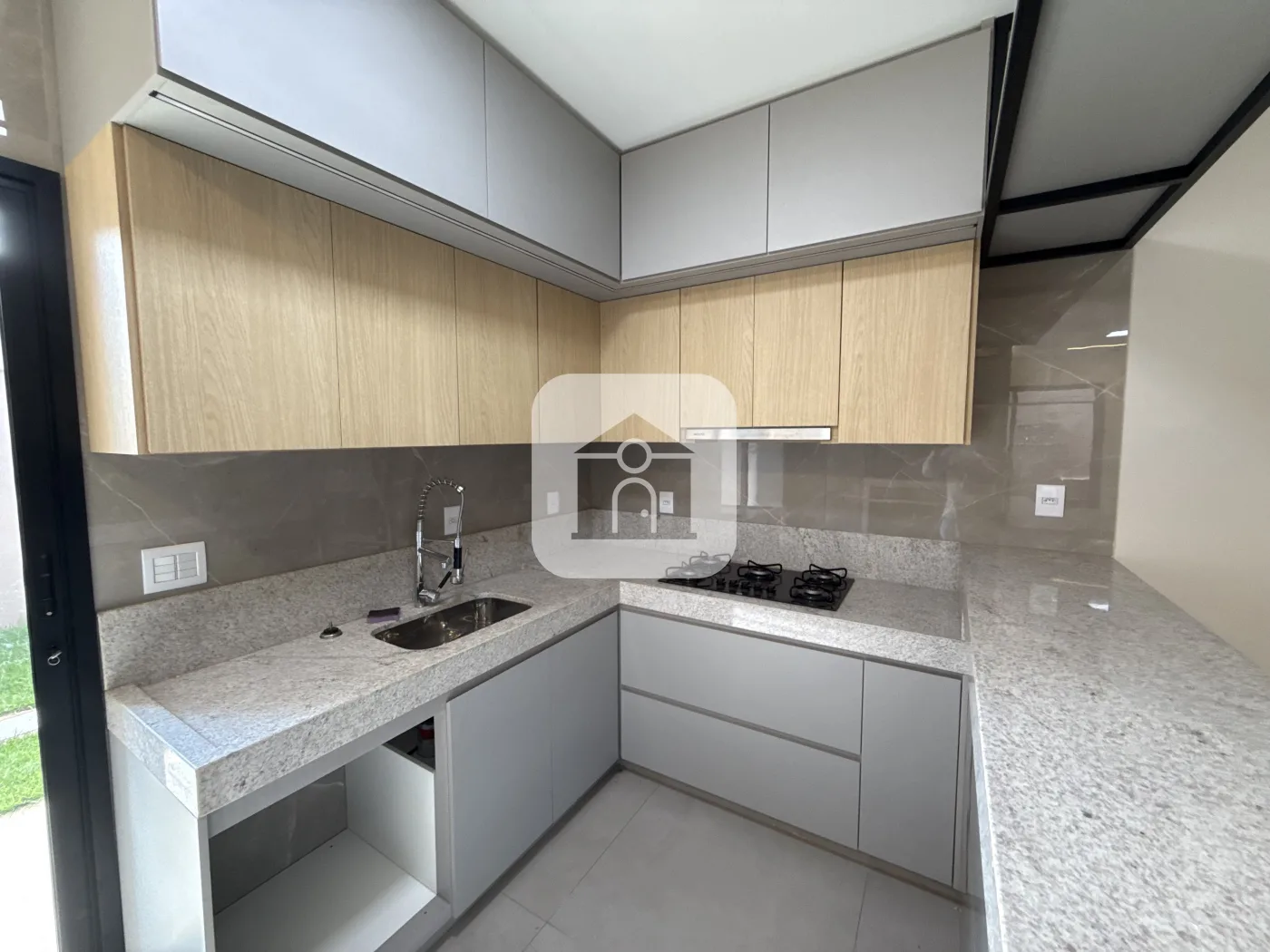 Alugar Casa / Sobrado em Uberl&acirc;ndia R$ 3.800,00 - Foto 15