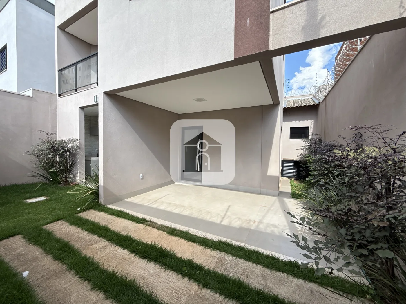 Alugar Casa / Sobrado em Uberl&acirc;ndia R$ 3.800,00 - Foto 19