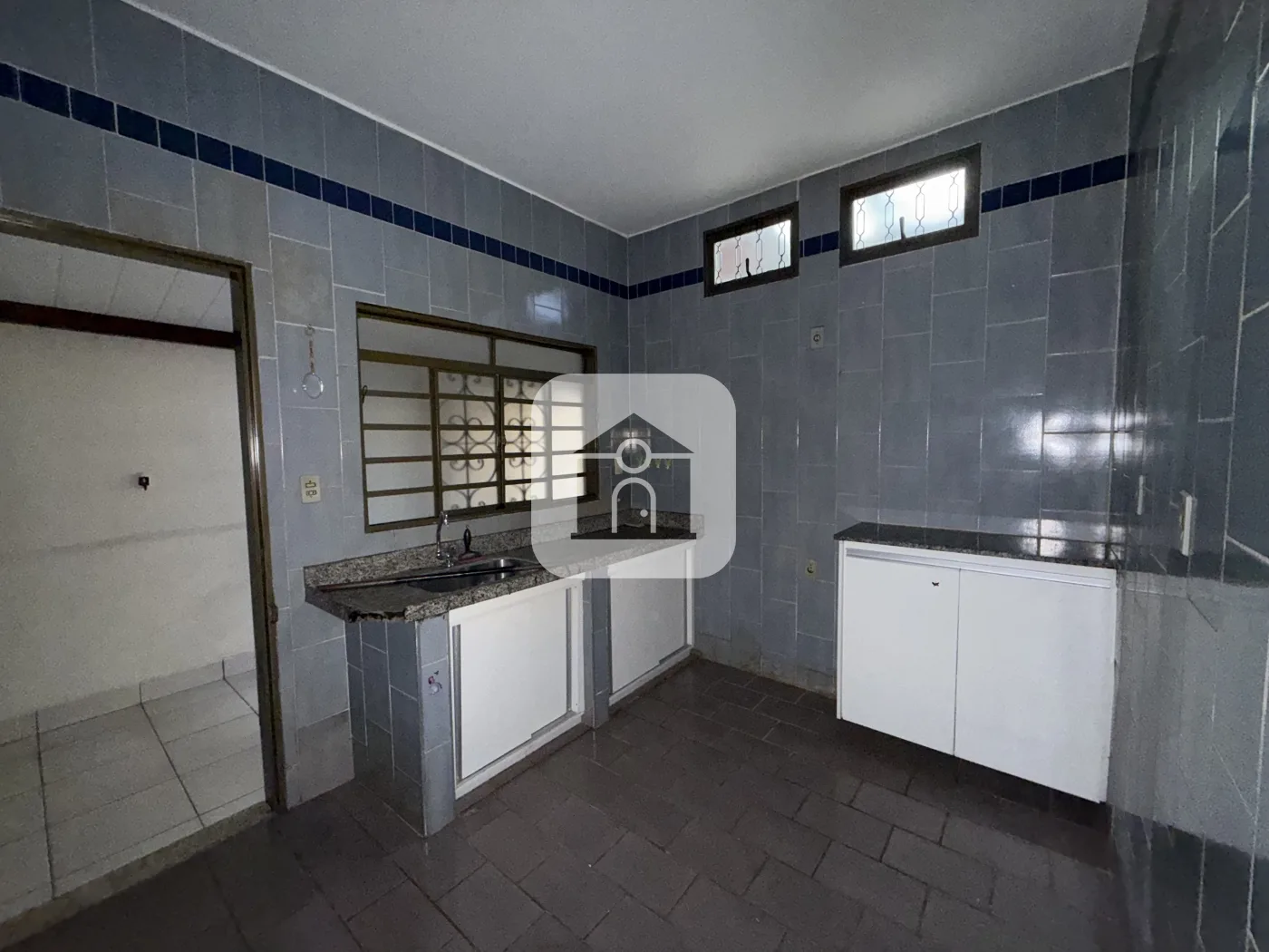 Alugar Casa / Padr&atilde;o em Uberl&acirc;ndia R$ 2.200,00 - Foto 7