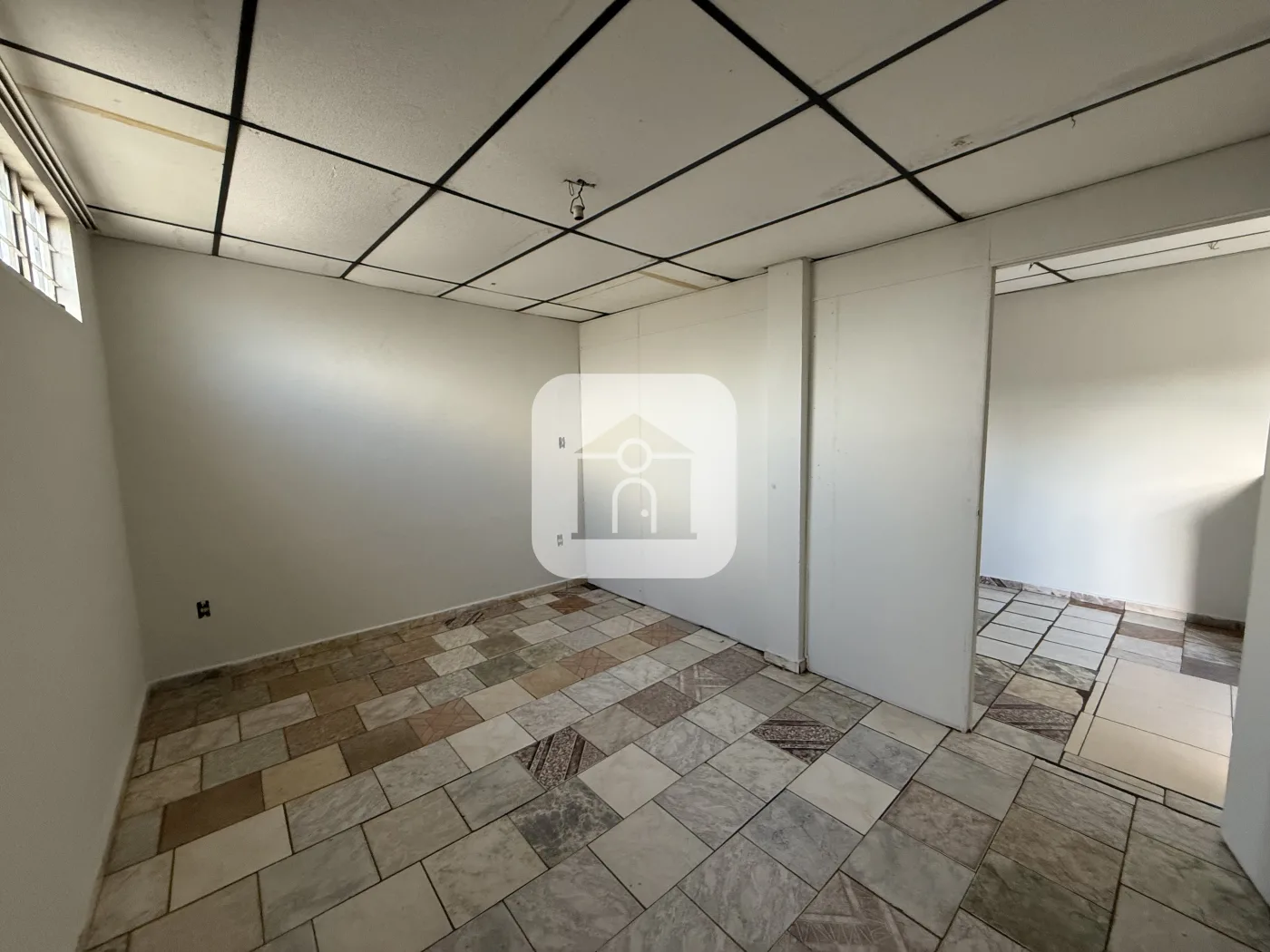 Alugar Casa / Padr&atilde;o em Uberl&acirc;ndia R$ 900,00 - Foto 6