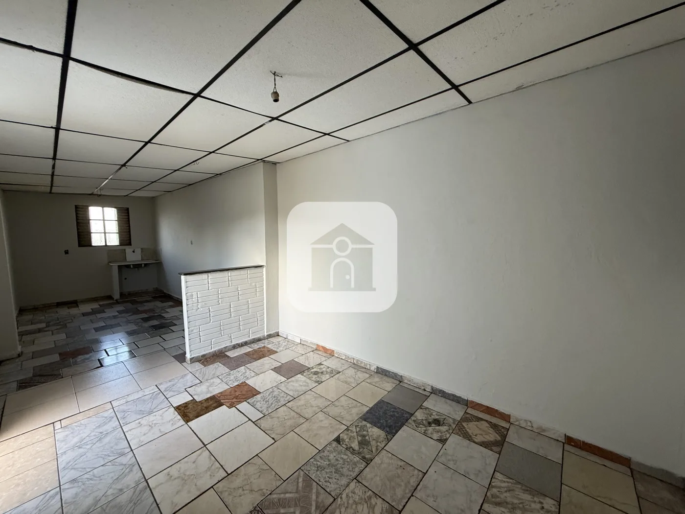 Alugar Casa / Padr&atilde;o em Uberl&acirc;ndia R$ 900,00 - Foto 5