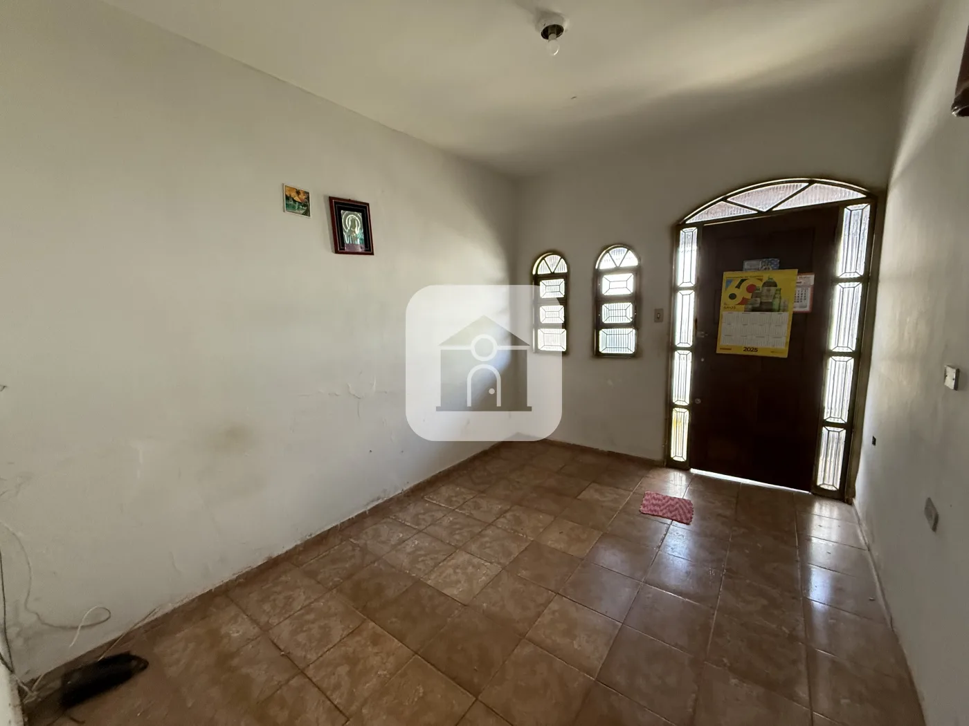 Alugar Casa / Padr&atilde;o em Uberl&acirc;ndia R$ 1.500,00 - Foto 2