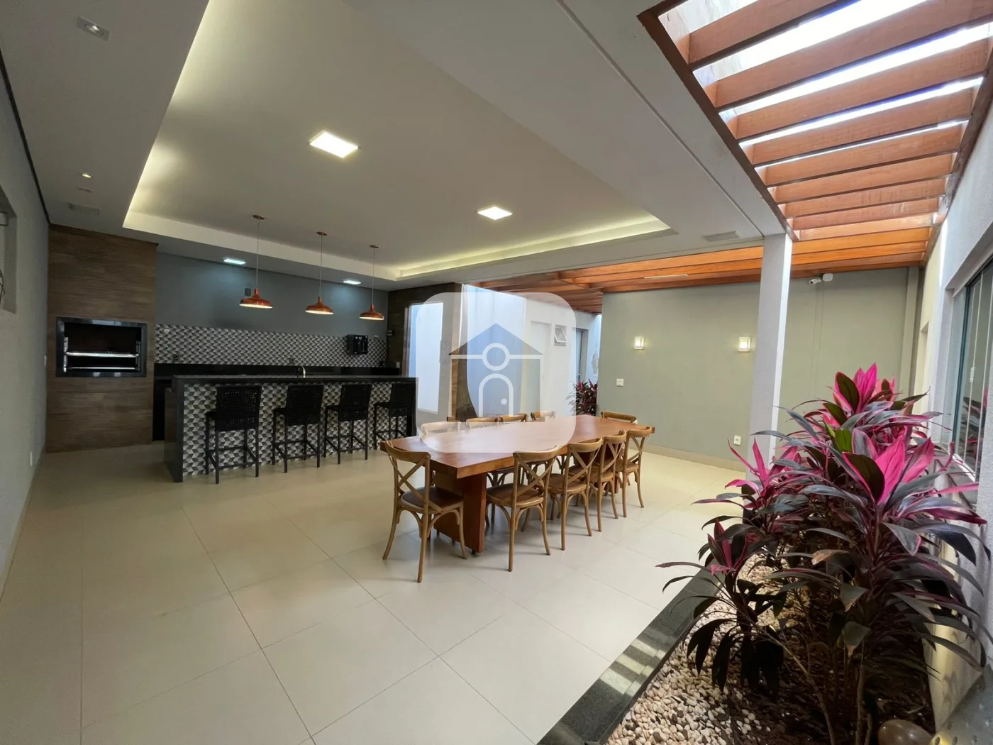Alugar Casa / Padr&atilde;o em Uberl&acirc;ndia R$ 5.500,00 - Foto 28