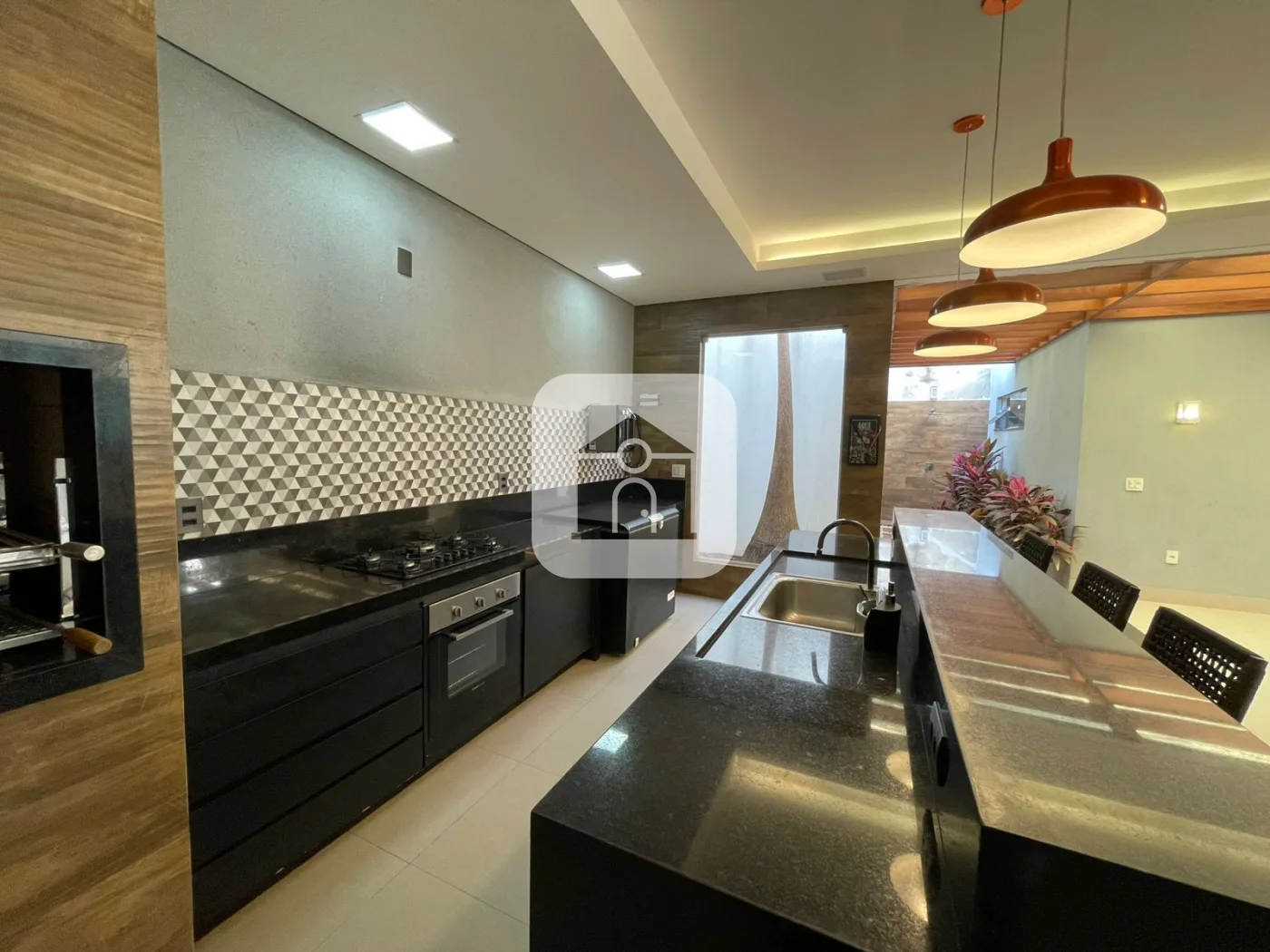 Alugar Casa / Padr&atilde;o em Uberl&acirc;ndia R$ 5.500,00 - Foto 24