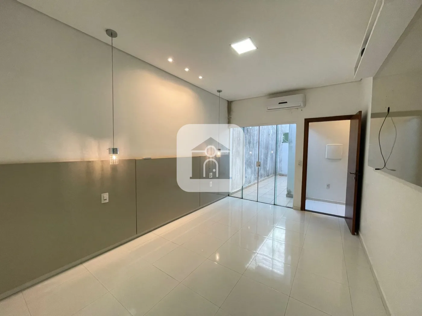 Alugar Casa / Padr&atilde;o em Uberl&acirc;ndia R$ 5.500,00 - Foto 17