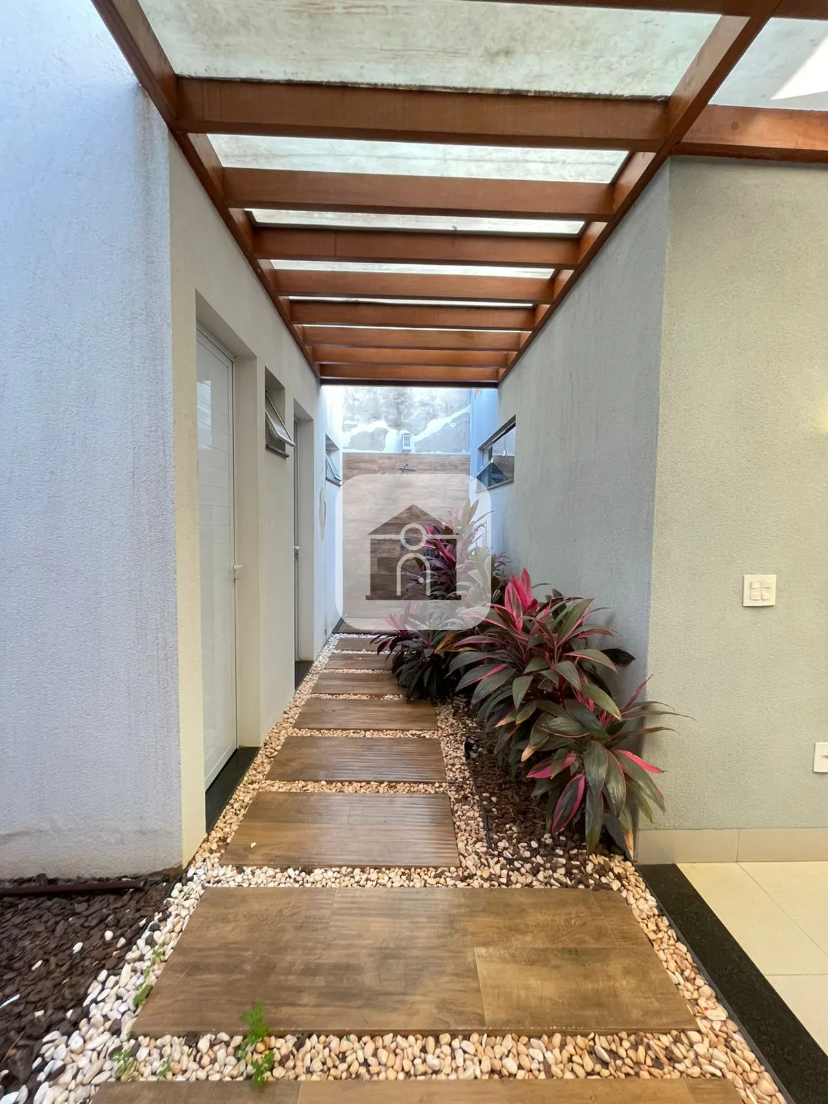 Alugar Casa / Padr&atilde;o em Uberl&acirc;ndia R$ 5.500,00 - Foto 29