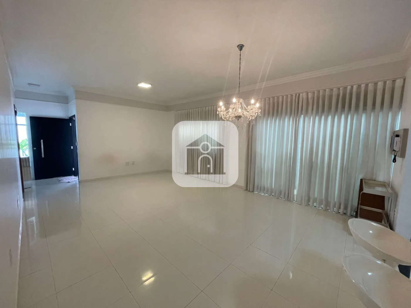 Alugar Casa / Padr&atilde;o em Uberl&acirc;ndia R$ 5.500,00 - Foto 7