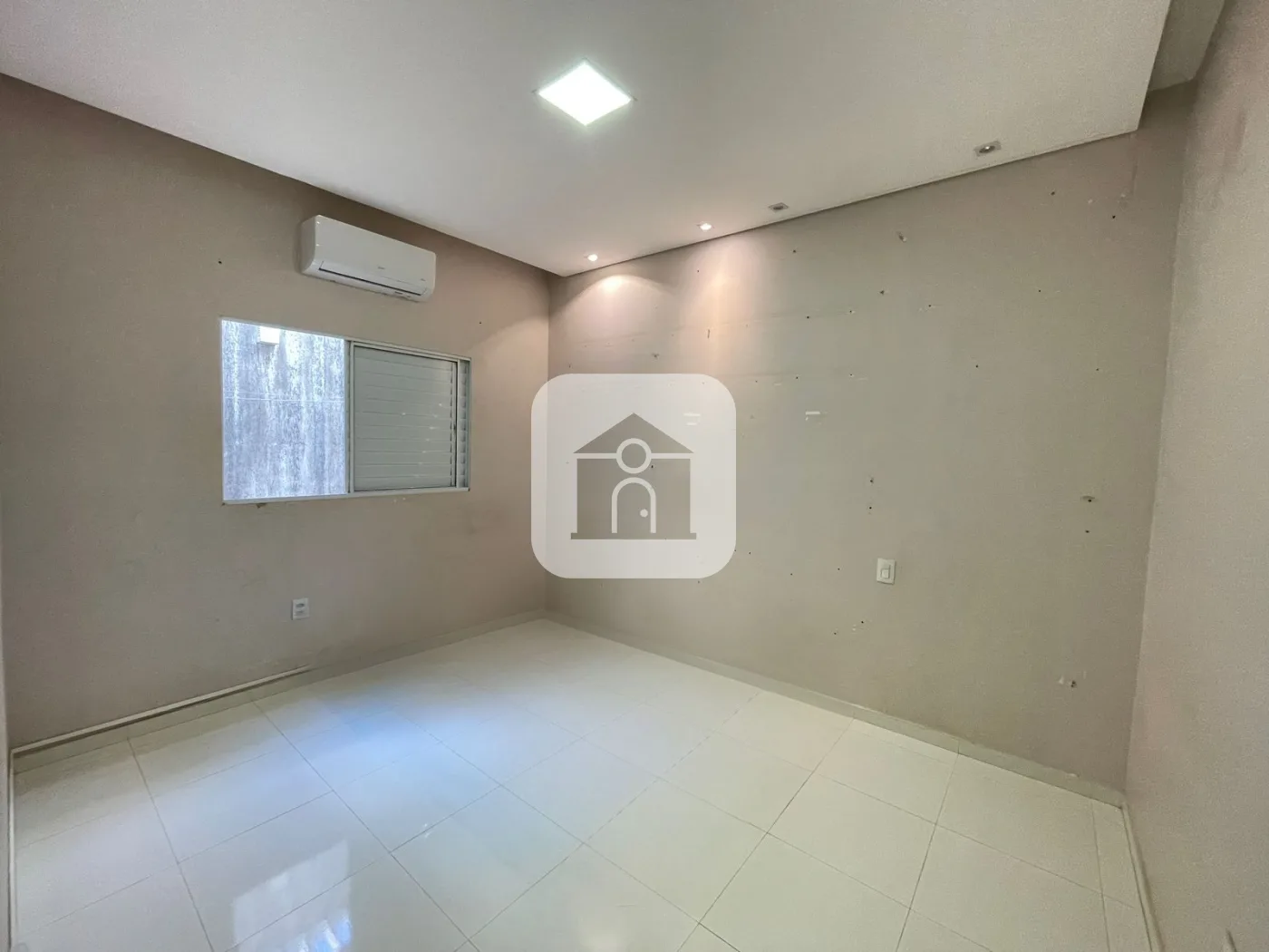 Alugar Casa / Padr&atilde;o em Uberl&acirc;ndia R$ 5.500,00 - Foto 18