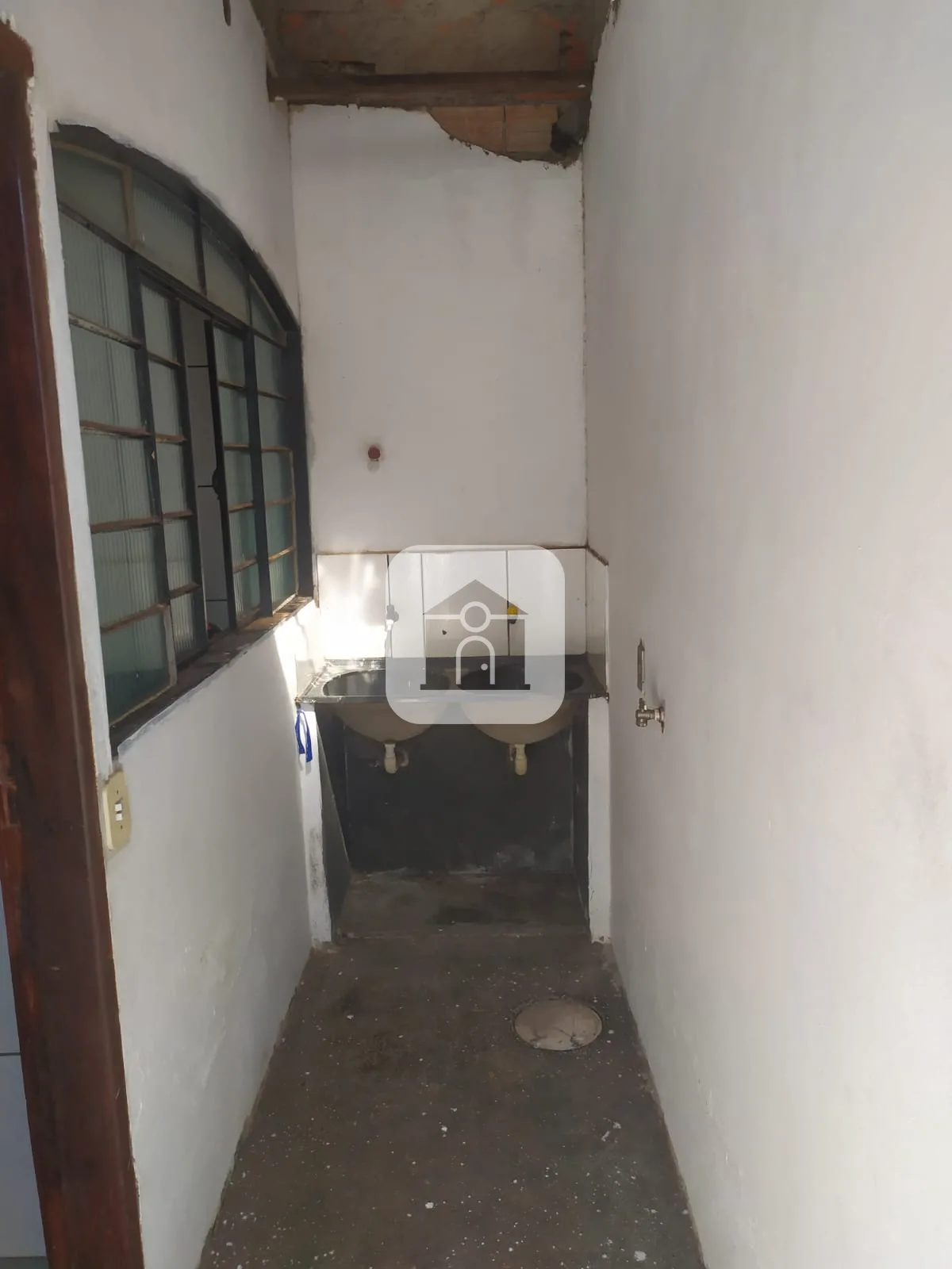 Alugar Casa / Padr&atilde;o em Uberl&acirc;ndia R$ 1.100,00 - Foto 2
